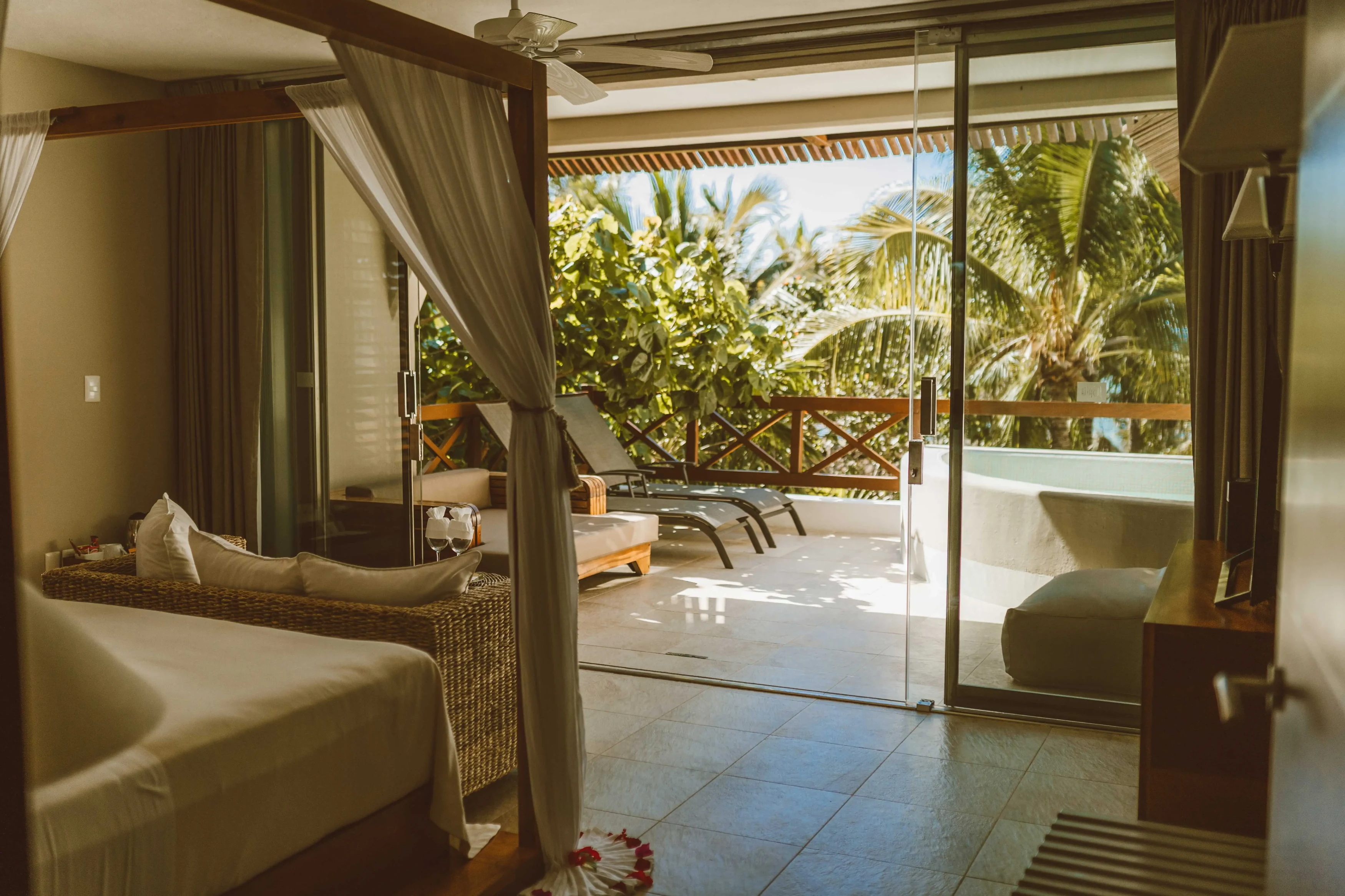MX - Jashita Tulum - Superior Deluxe Suite Tropical2.webp