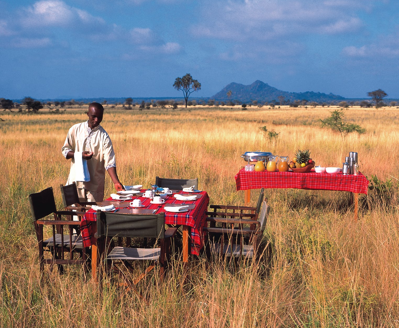 KE - Elsa's Kopje - Table setup.jpg