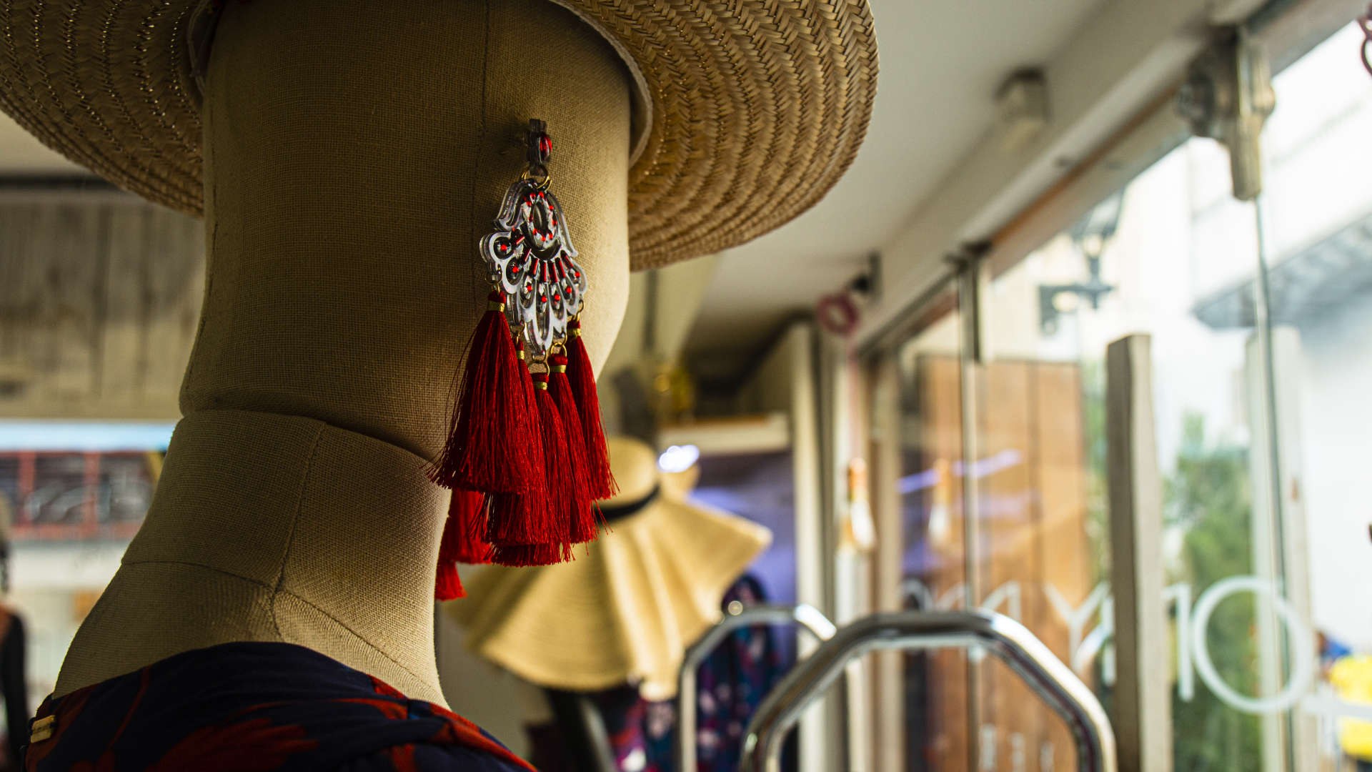 CO-excursie-Shopping-In-The-Caribbean-header-compressed.jpg