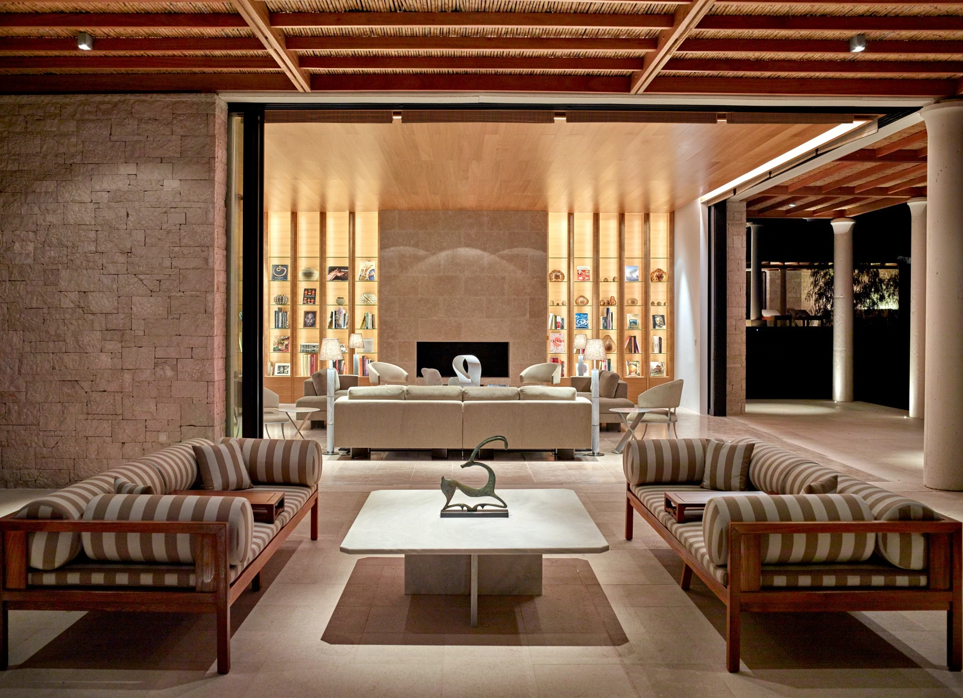 GR-Accommodatie-Amanzoe, Greece - Library and Living Room, Villa 20_Office_7454.webp