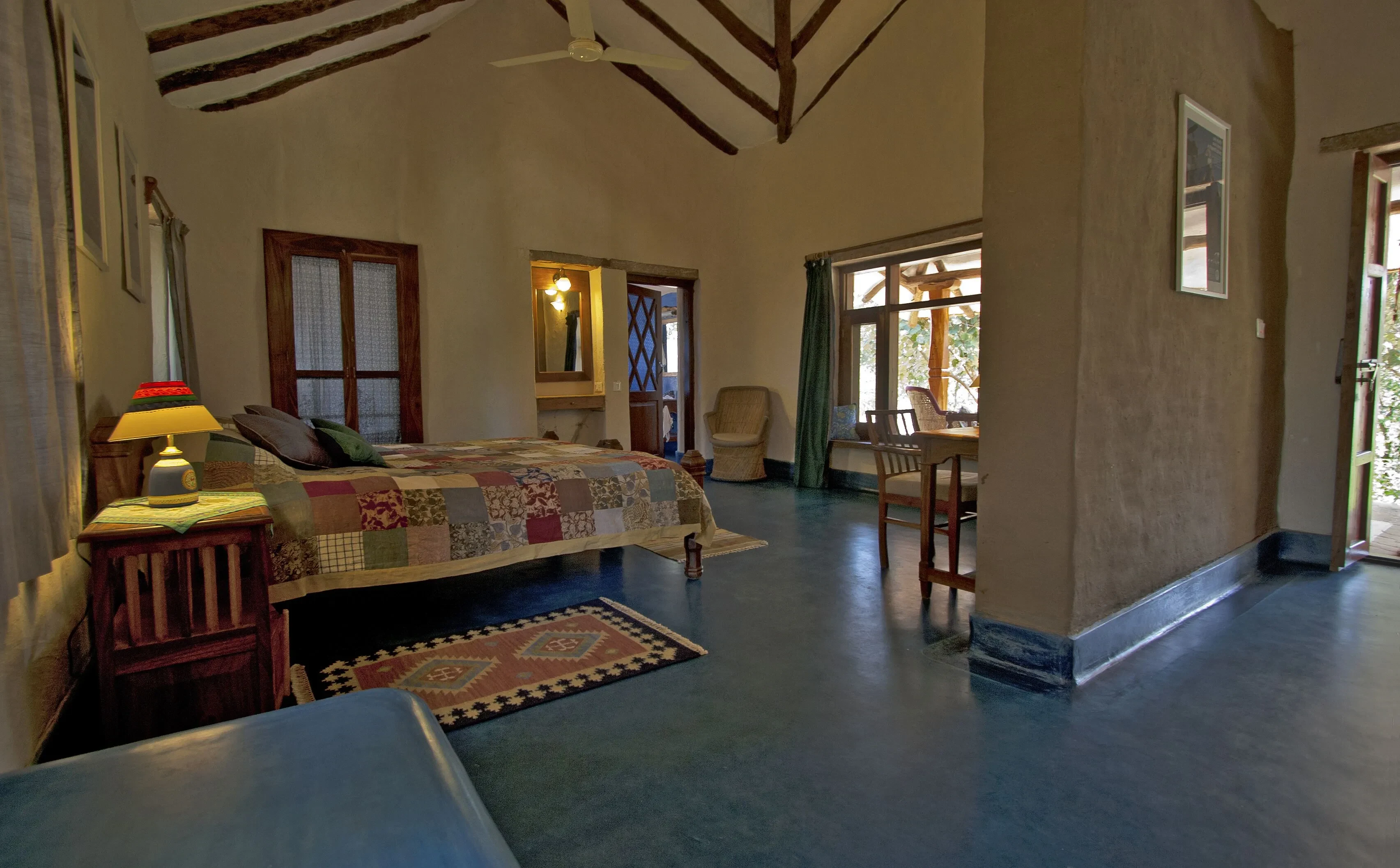 IN-Sarai at Toria - blue room.webp