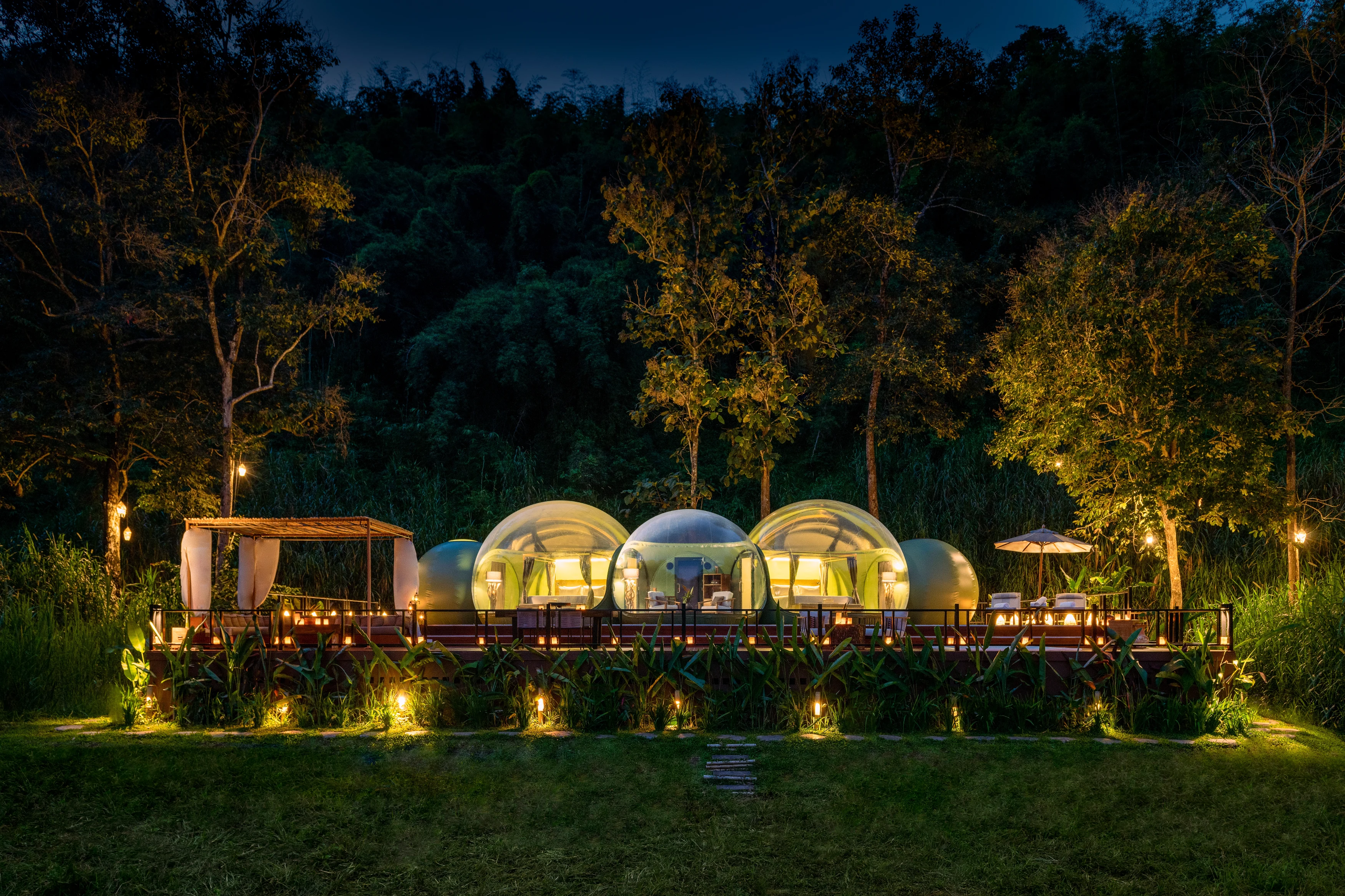 TH-Anantara Golden Triangle - Accommodation at night.webp