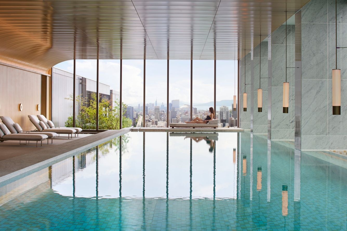 JP-Ritz Carlton Fukuoka- Pool.jpg