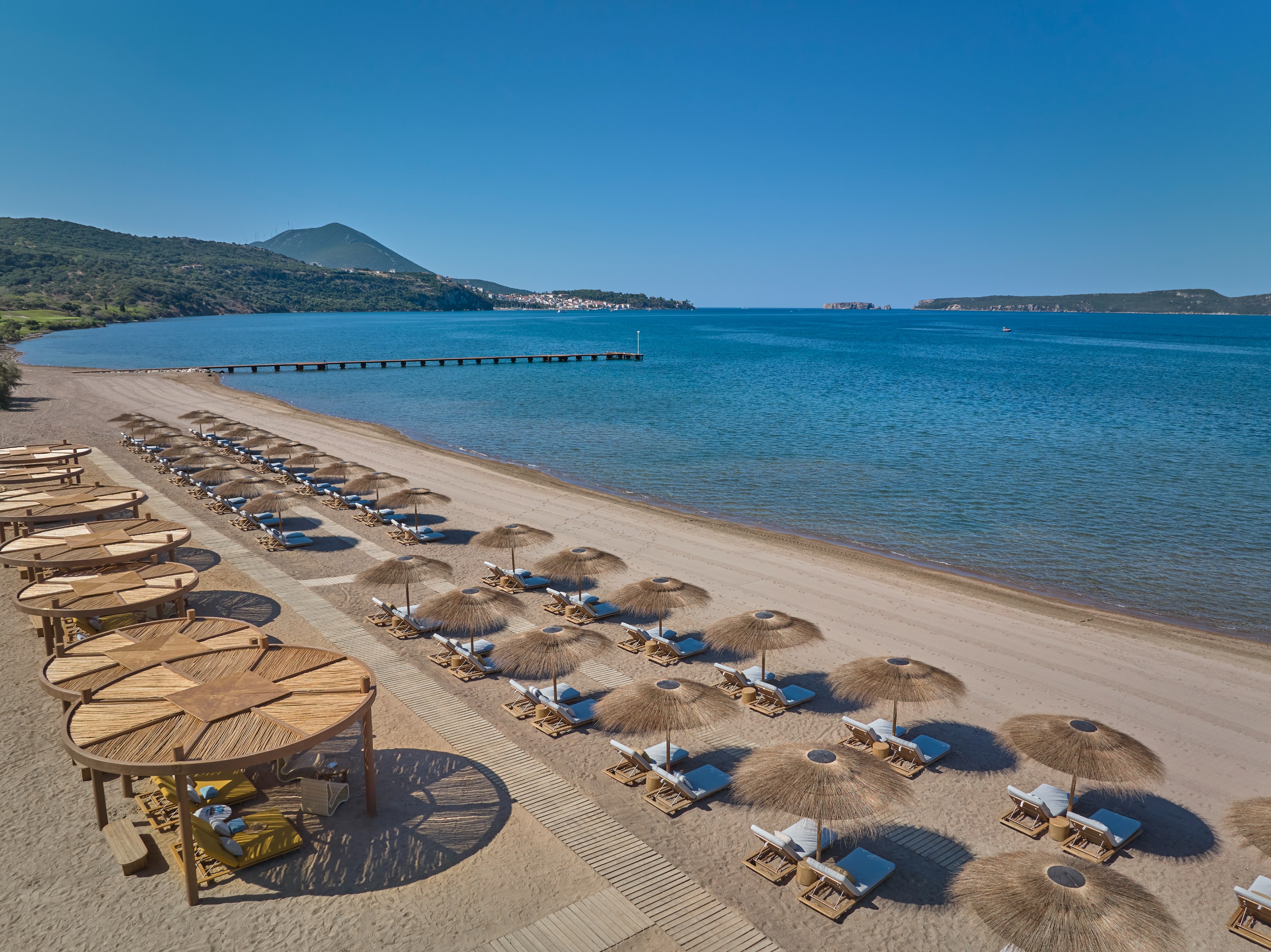 GR - Mandarin Oriental, Costa Navarino - Beach front area.jpg