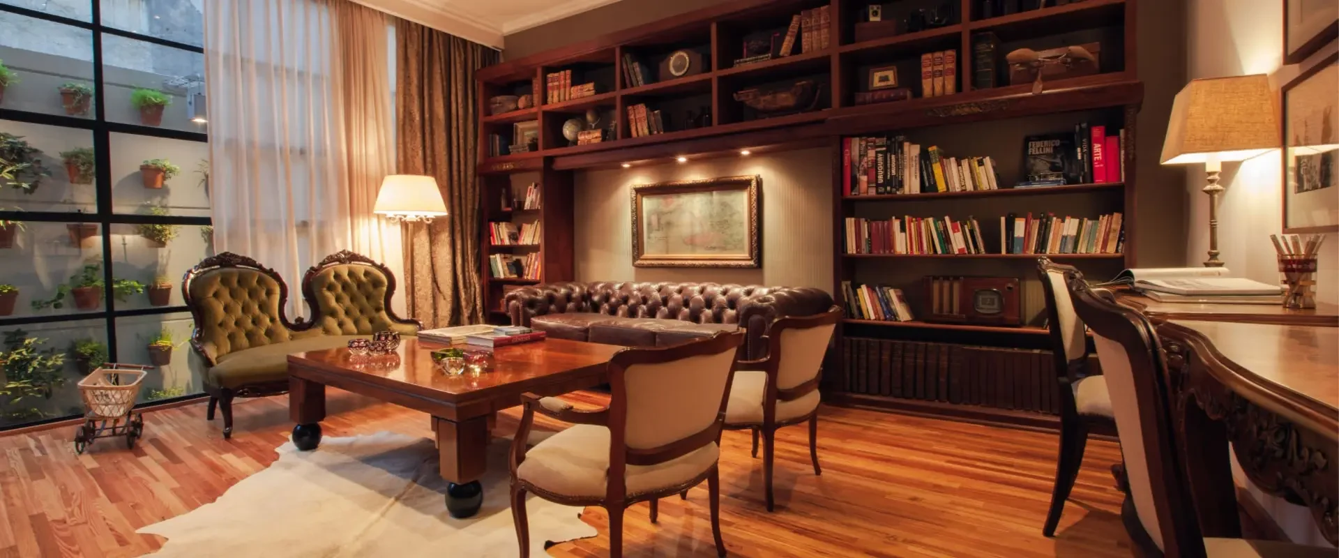 UY - accommodatie - Alma Historica - lounge.webp