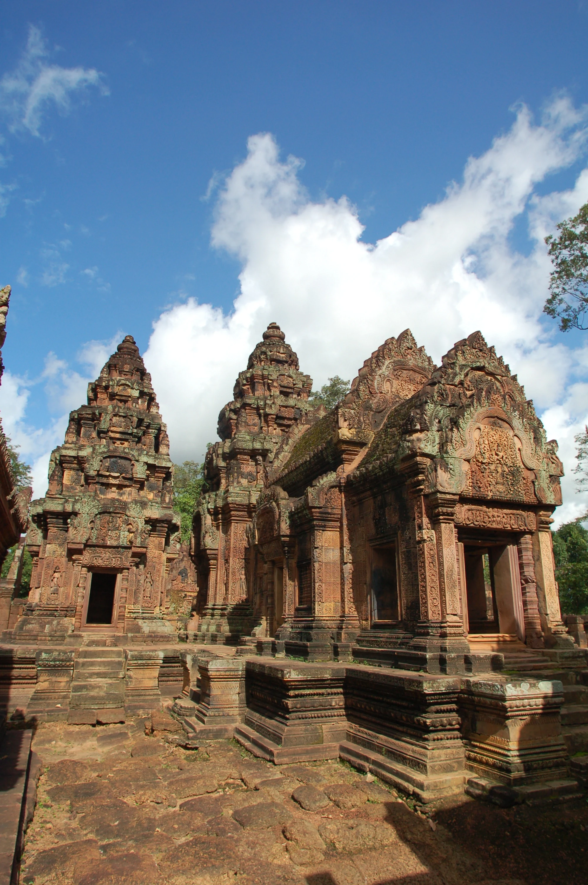 KH - Excursie - Banteay Srei temple.webp