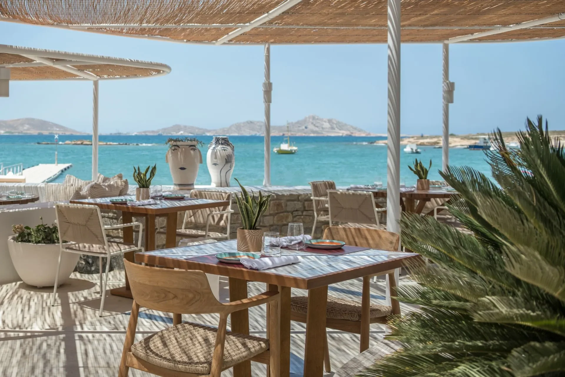 Parostia_restaurant_cosme_view.webp