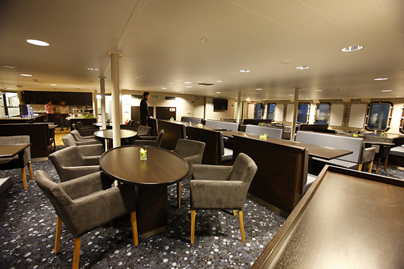 AQ -MV Plancius - Dining Lecture room.jpg