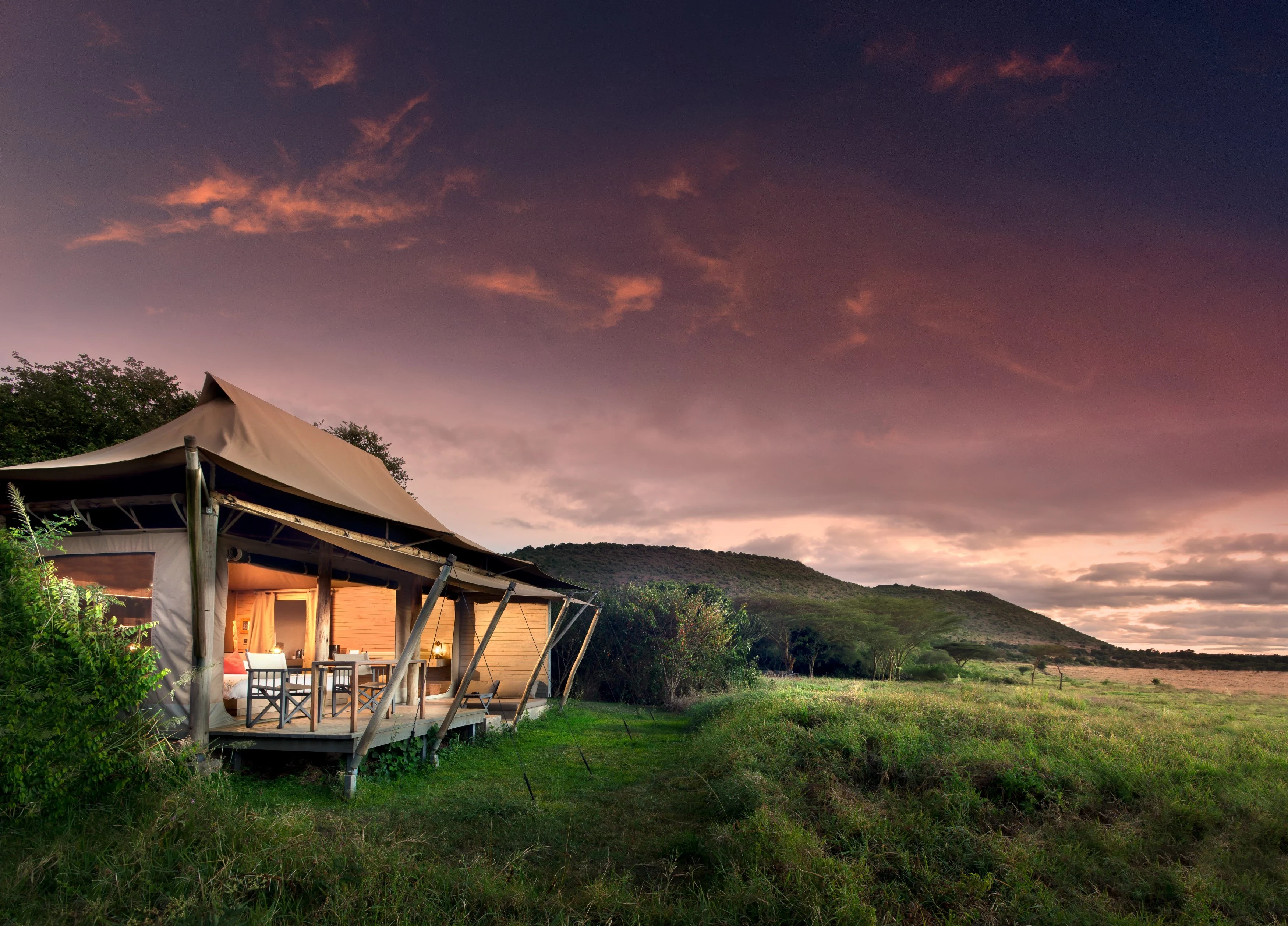 KE-Kichwa-Tembo-Superior-view-tent-exterior-andBeyond.webp