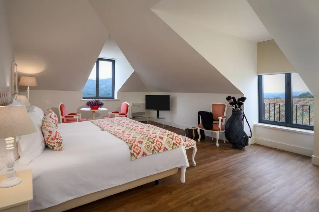 PT-Casa-Palmela-Junior-Suite-Garden-House.webp