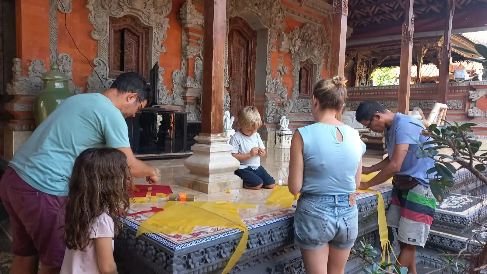 ID - Bali - Kite making2.webp