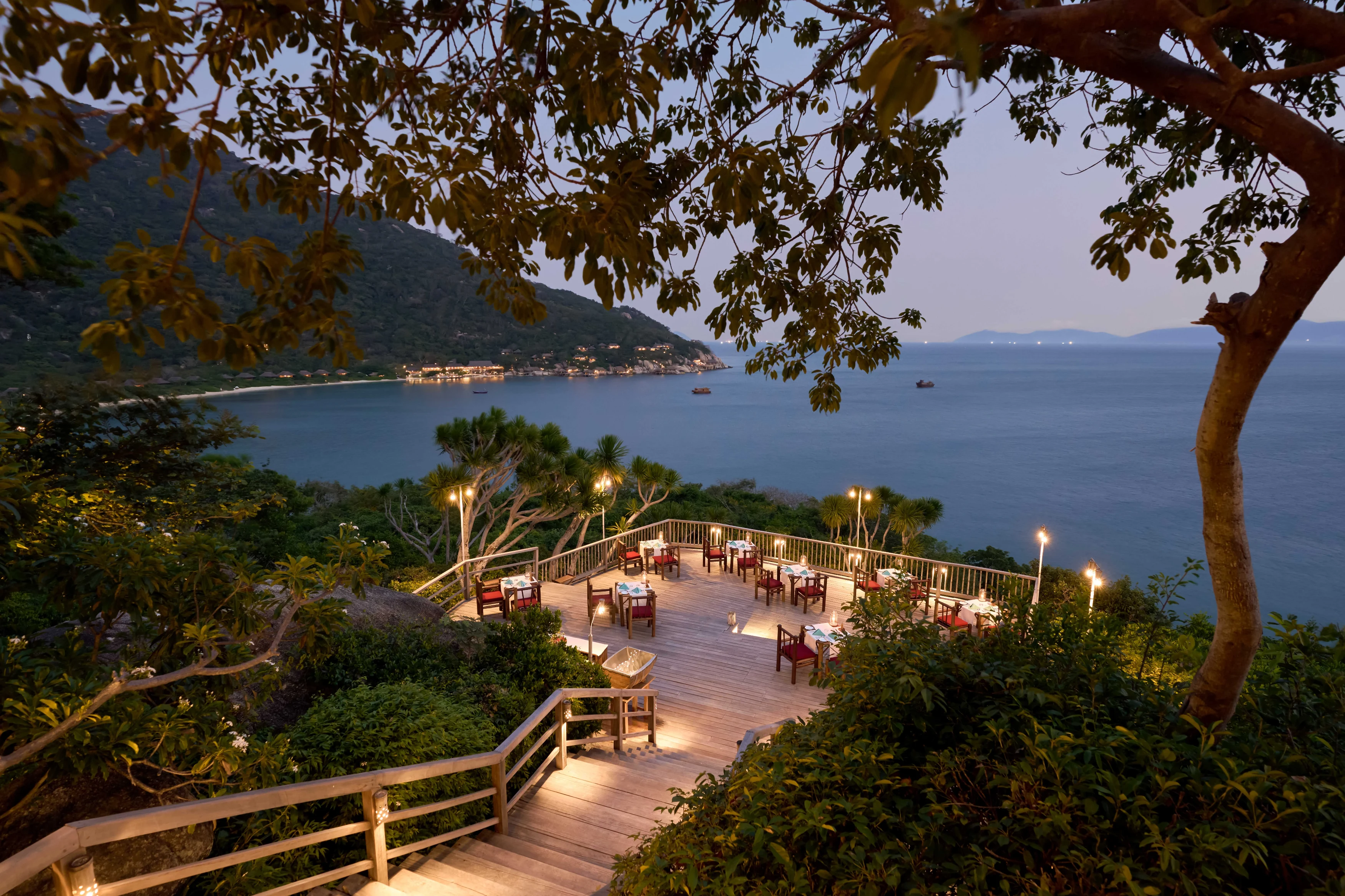 VN - Six Senses Ninh Van Bay - Dining by the Rocks Outdoor.webp