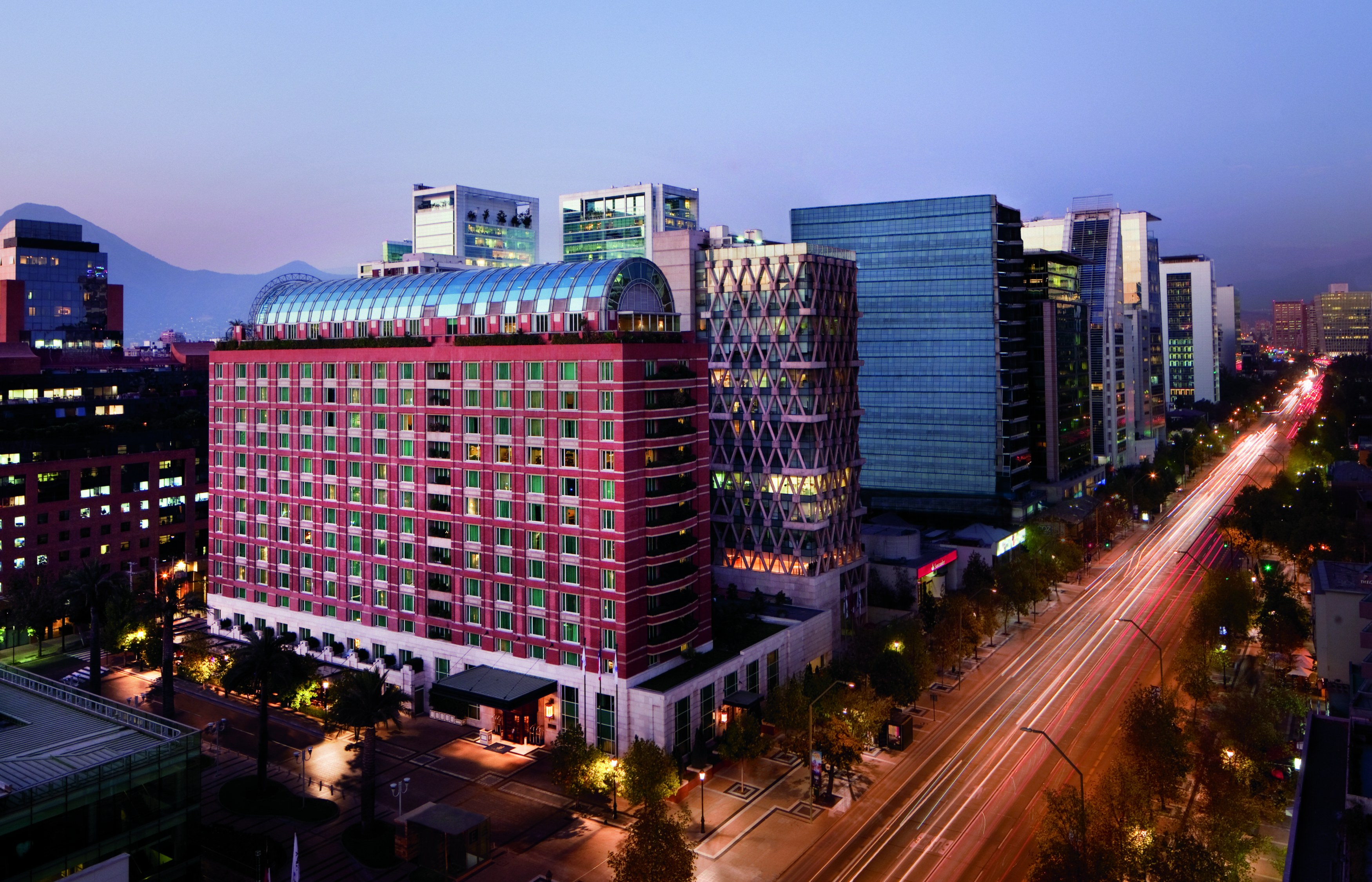 CL - Ritz Carlton Santiago - Exterior.jpg