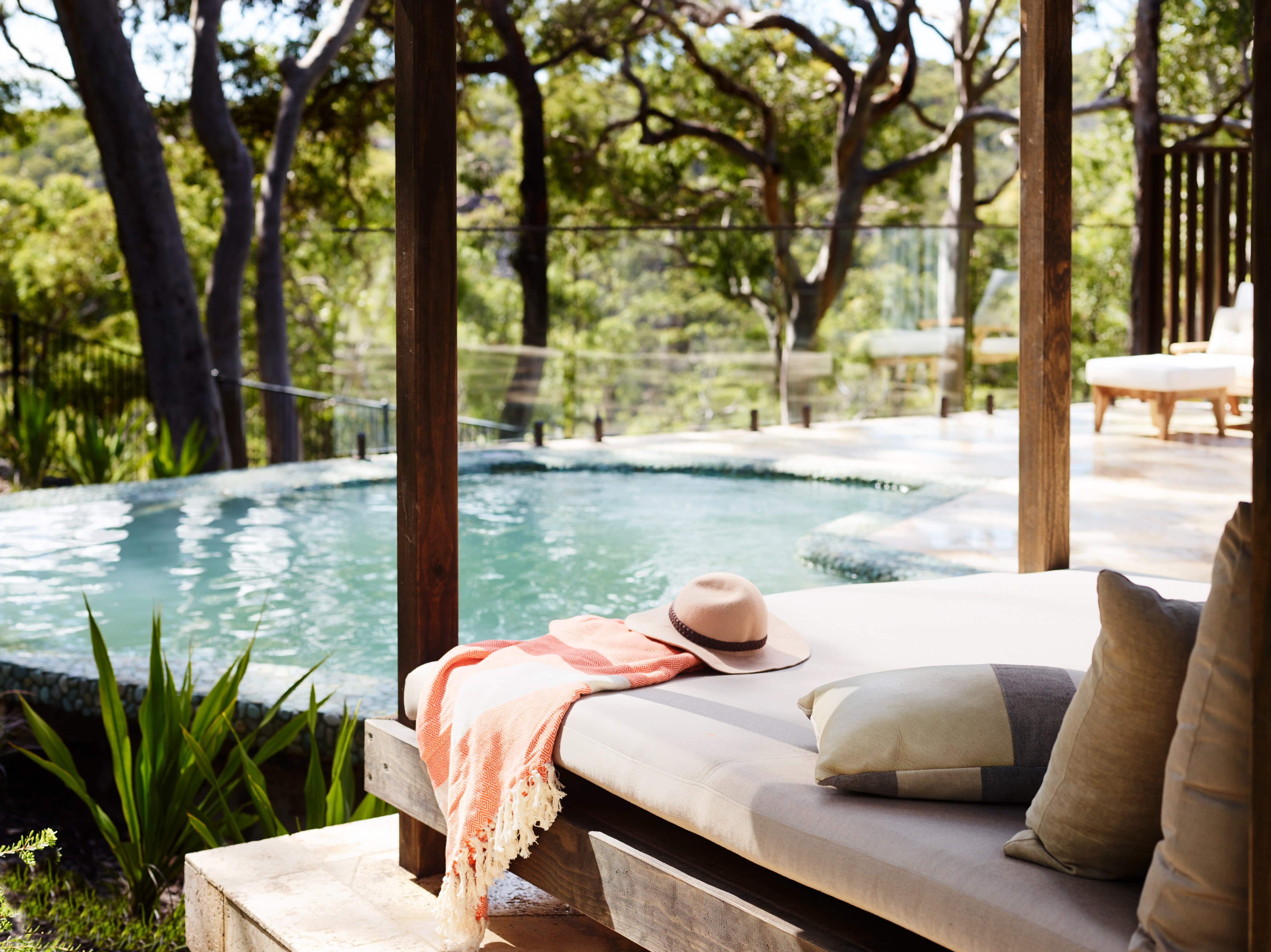 AU - Pretty-Beach-House_Bouddi-Peninsula_Hideaway-Daybed.jpg