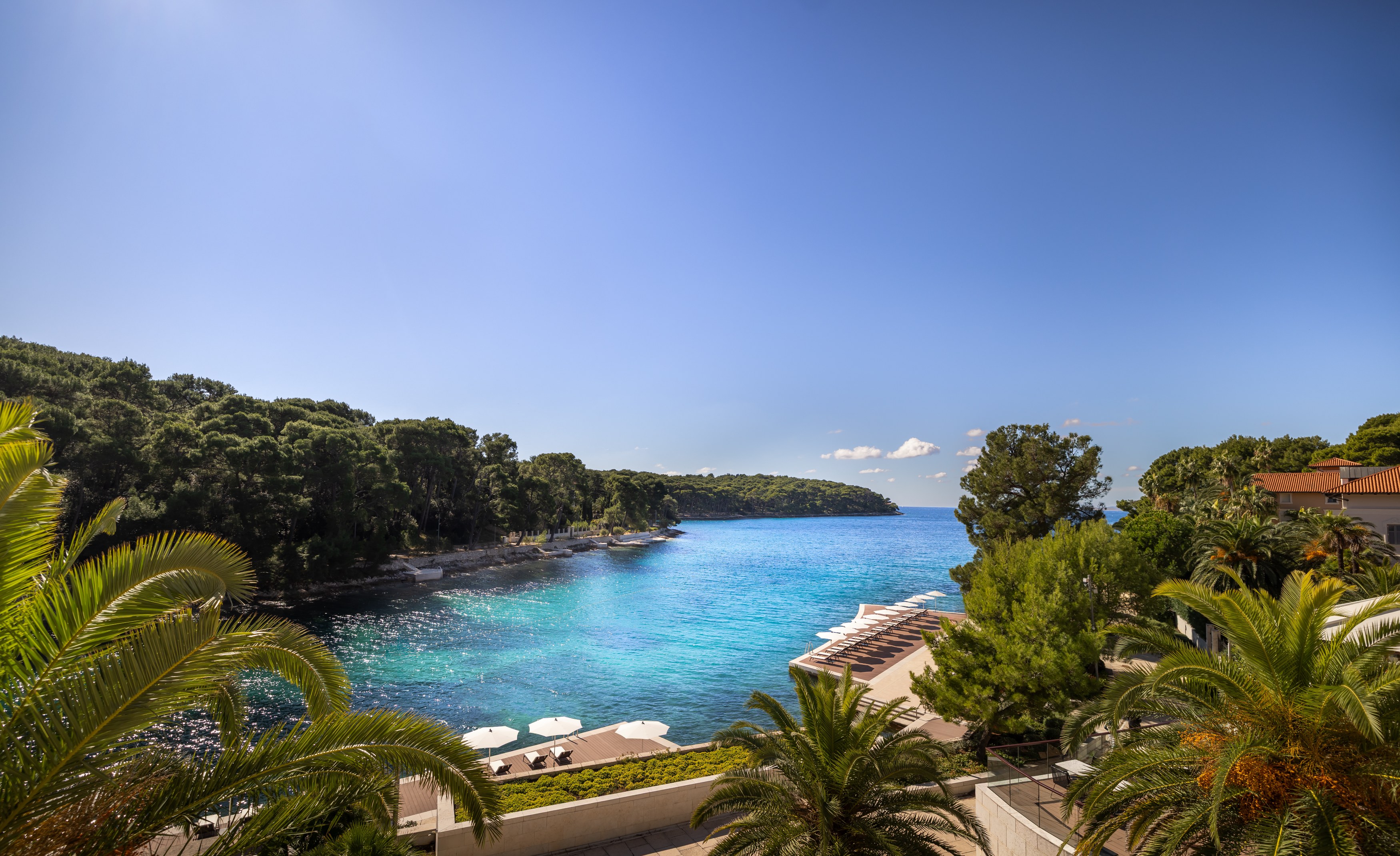 HR - Boutique Hotel Alhambra - beach.jpg