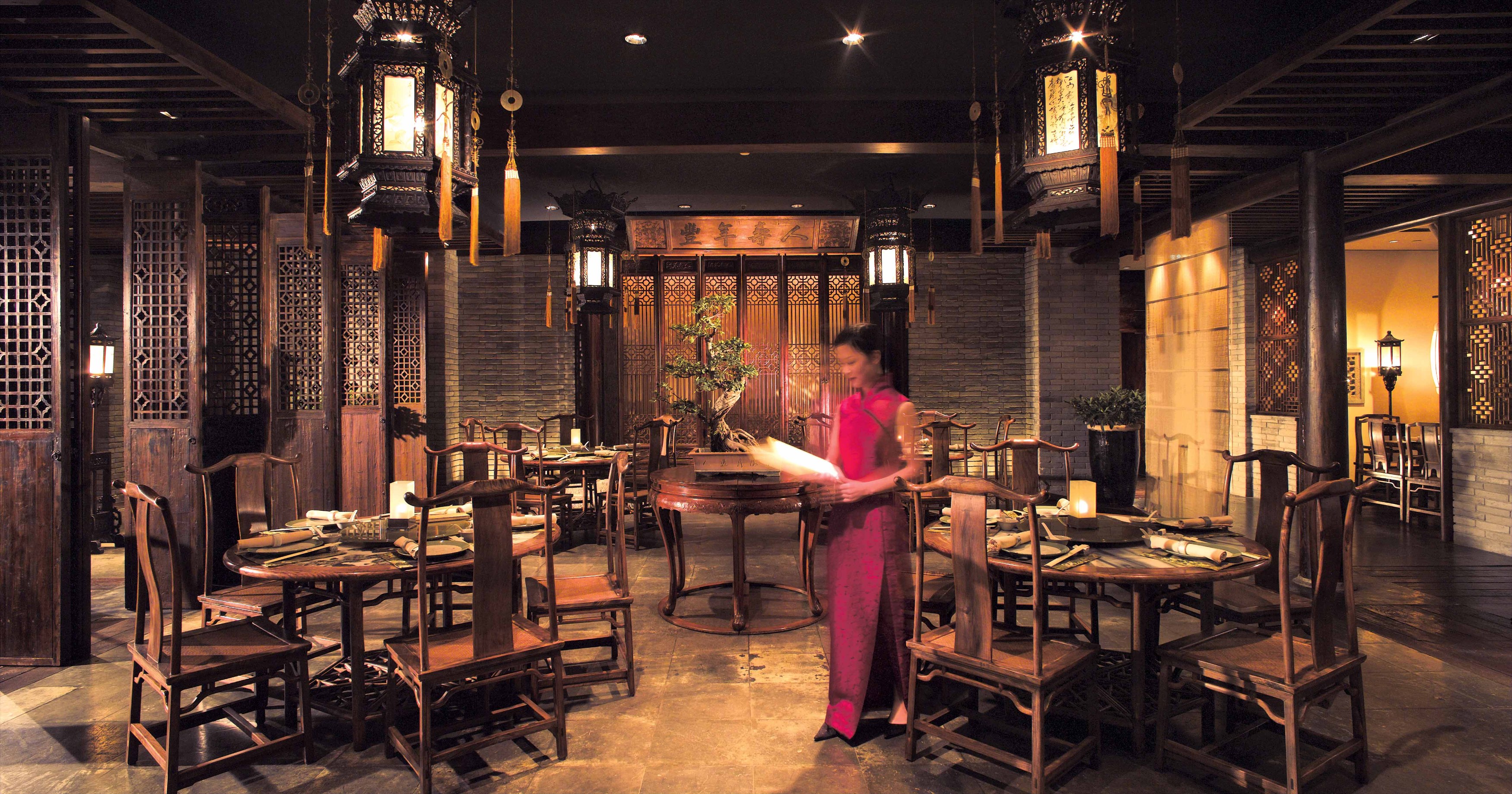 CN - The Peninsula Beijing - Huang Ting - Main Dining Room eten en drinken.jpg