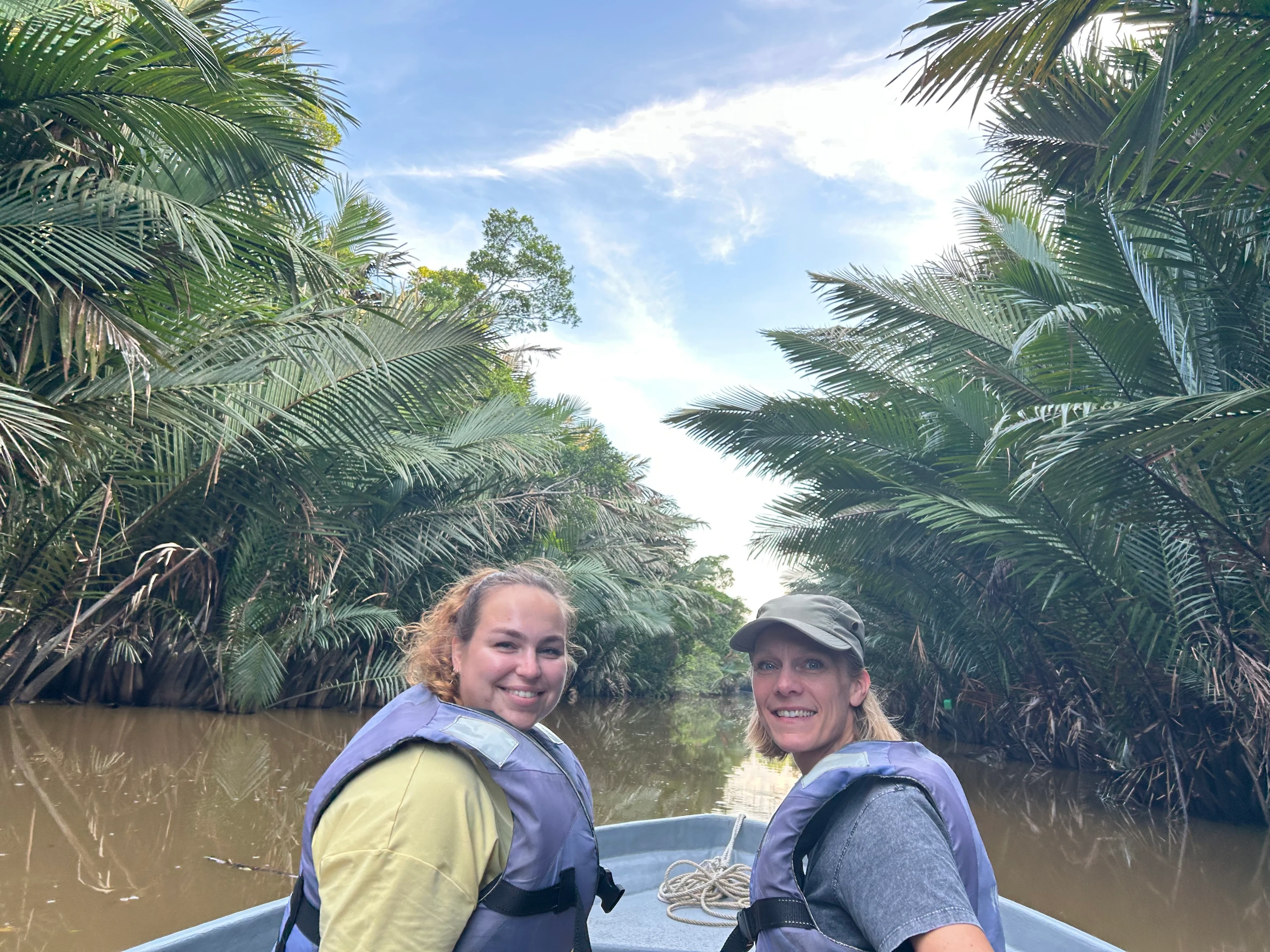 MY-famtrip-Sabah-Iris-en-Marjolein-Kinabatangan.webp