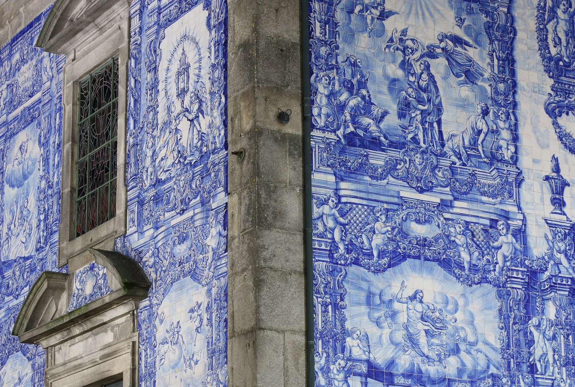 PT - Porto - Azulejos tiles.webp