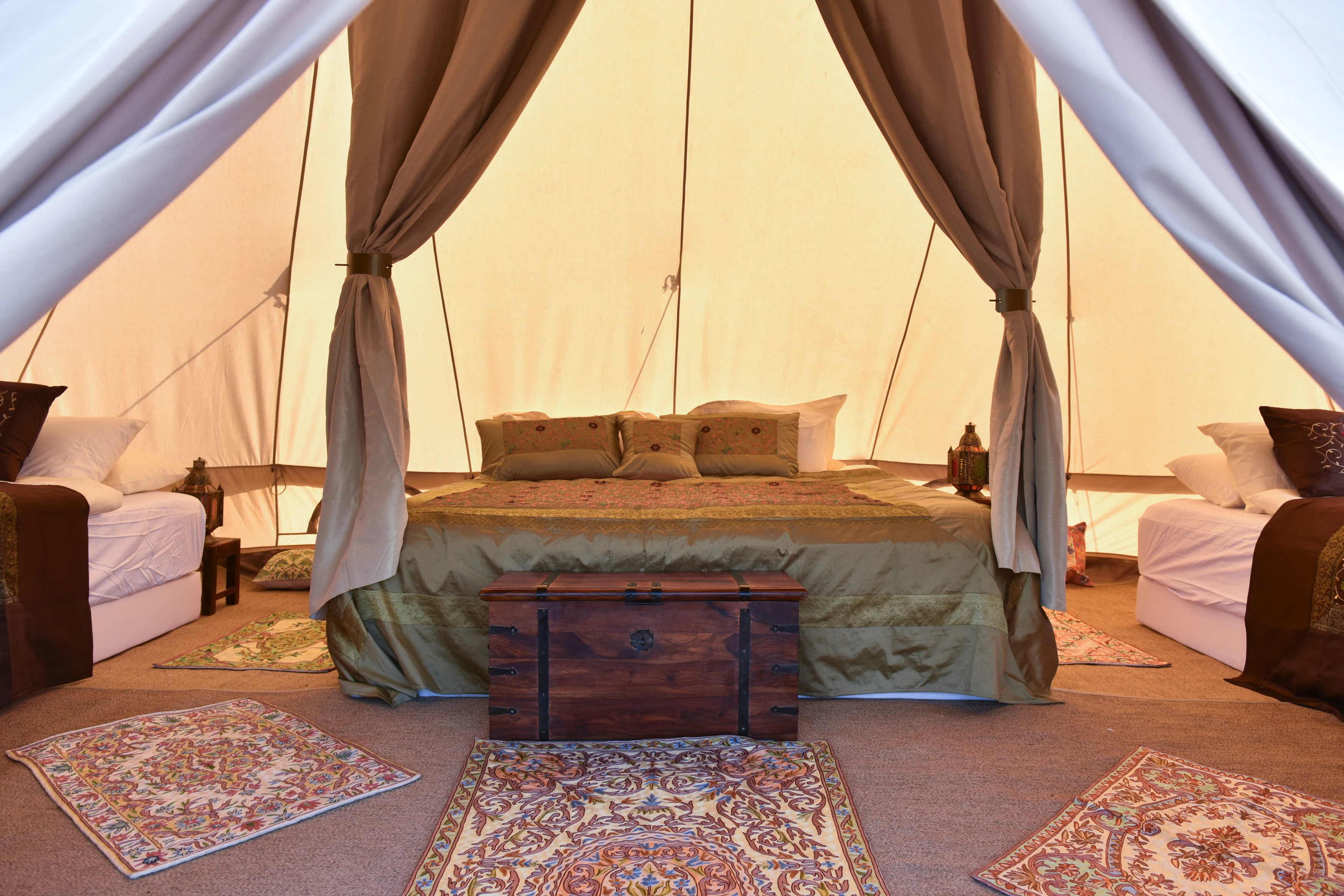 OM - Canvas Camp - Tent interior (3).webp