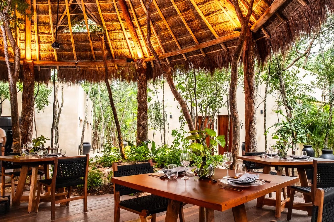 MX-Oriundo Luxury Nature Villa’s-Diner 2.jpg