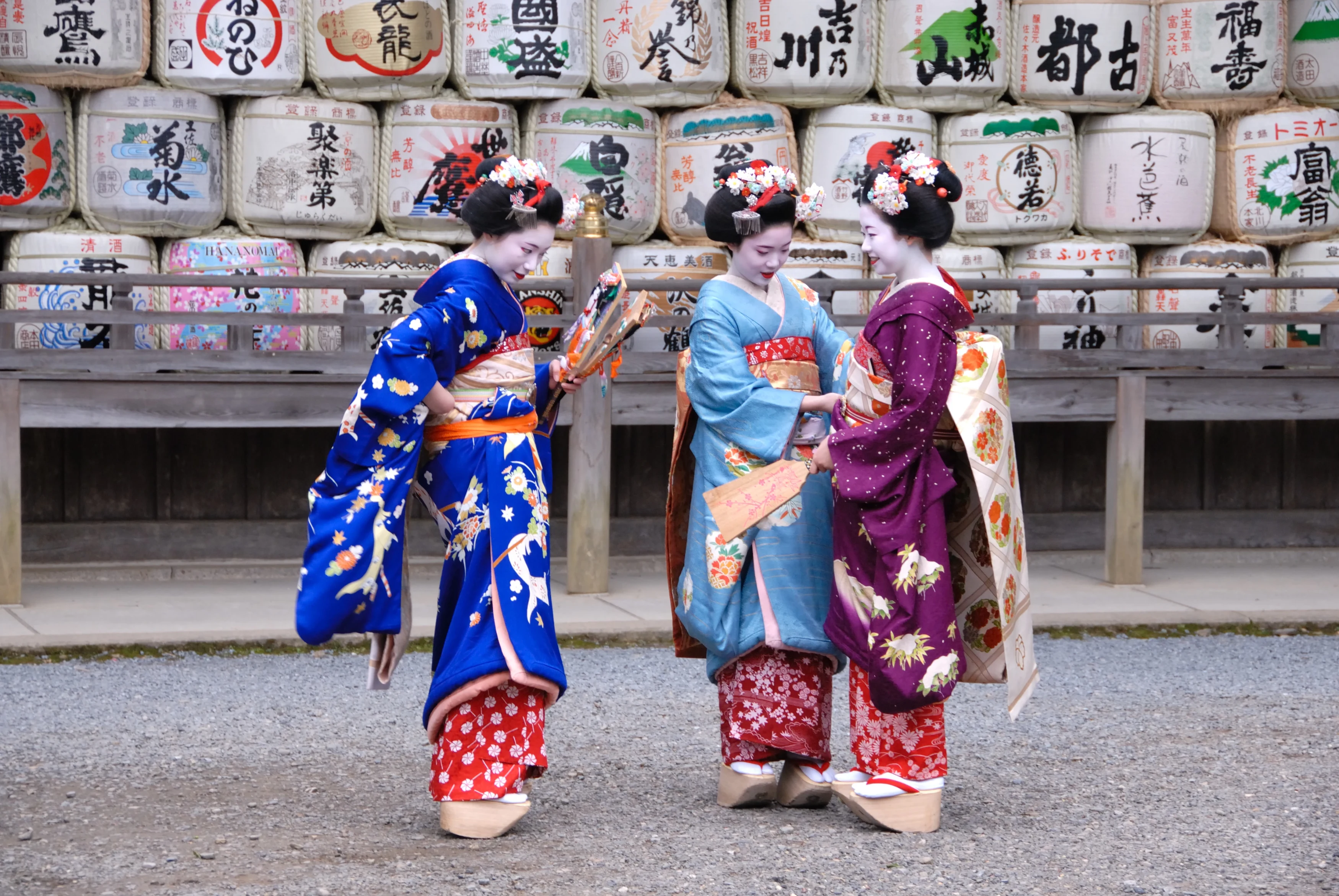 JP - Geisha Maiko in Matsuo Taisha Shrine.webp
