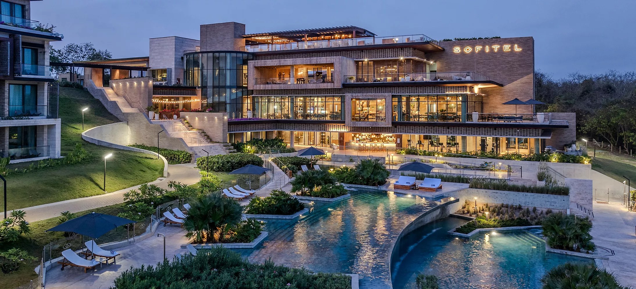 CO - Accommodatie - Sofitel Calablanca - Exterior.jpg