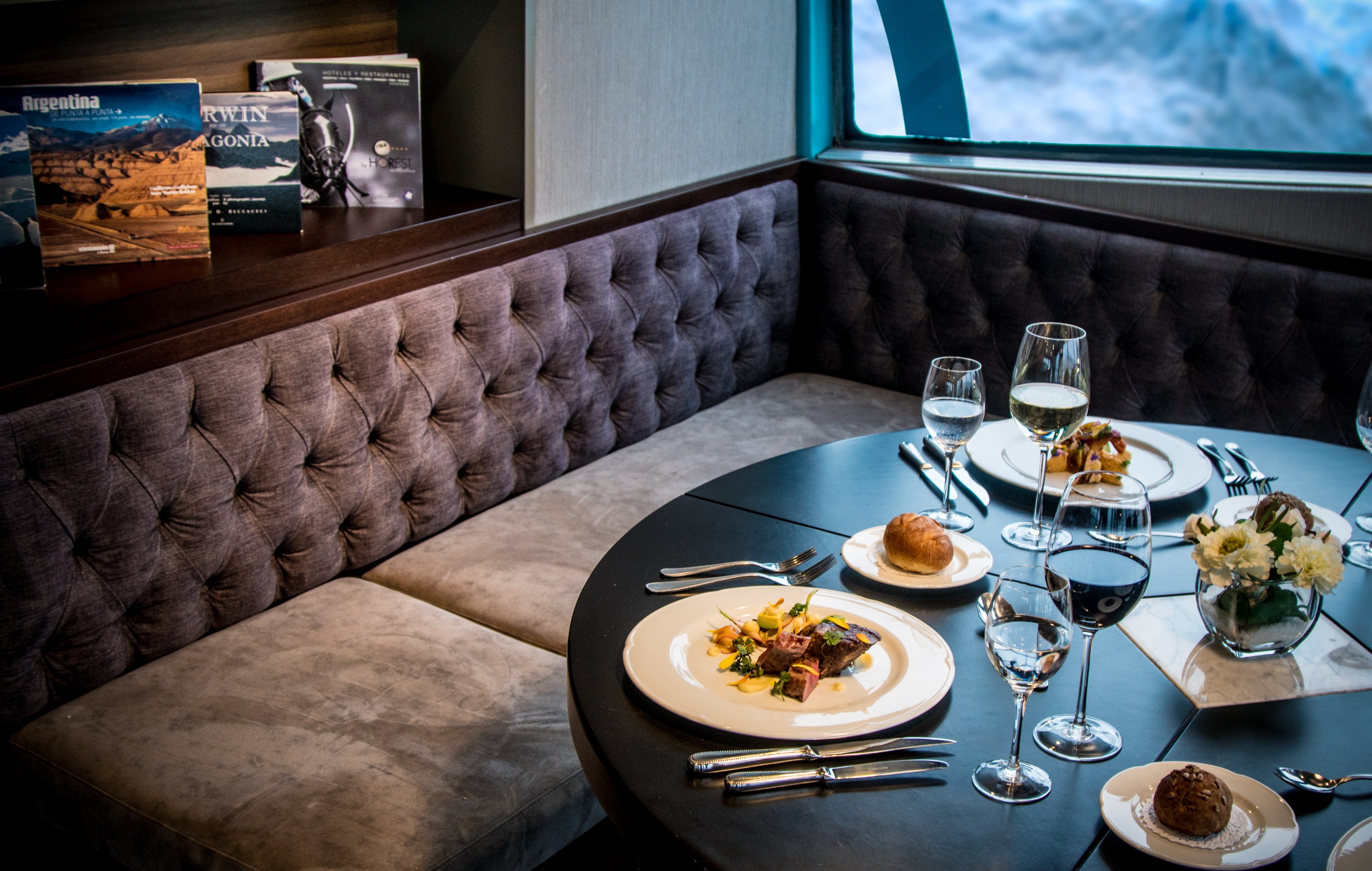 Maria turquesa- Premium Cabin.jpg