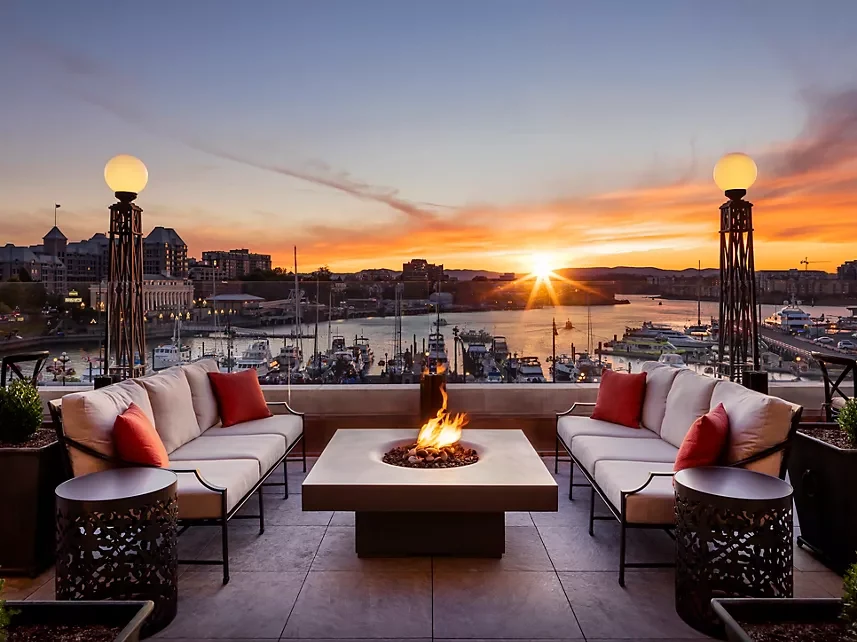 CA - Fairmont Empress - lounge.webp