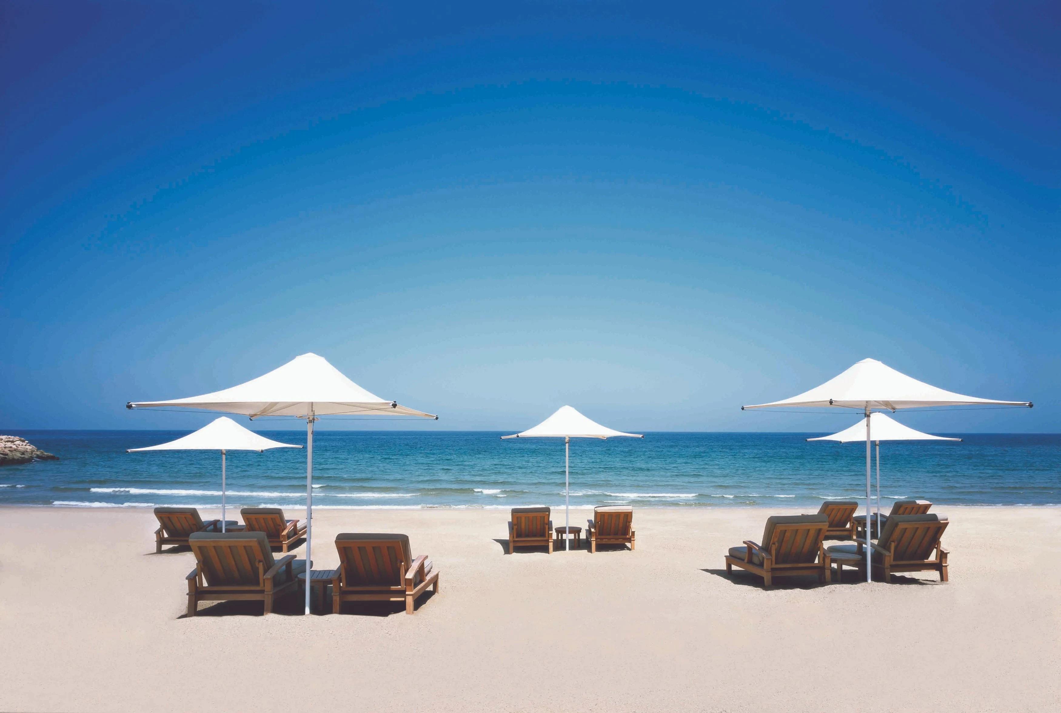OM_-_Shangri-Las_Barr_al_Jissah_-_Beach.webp