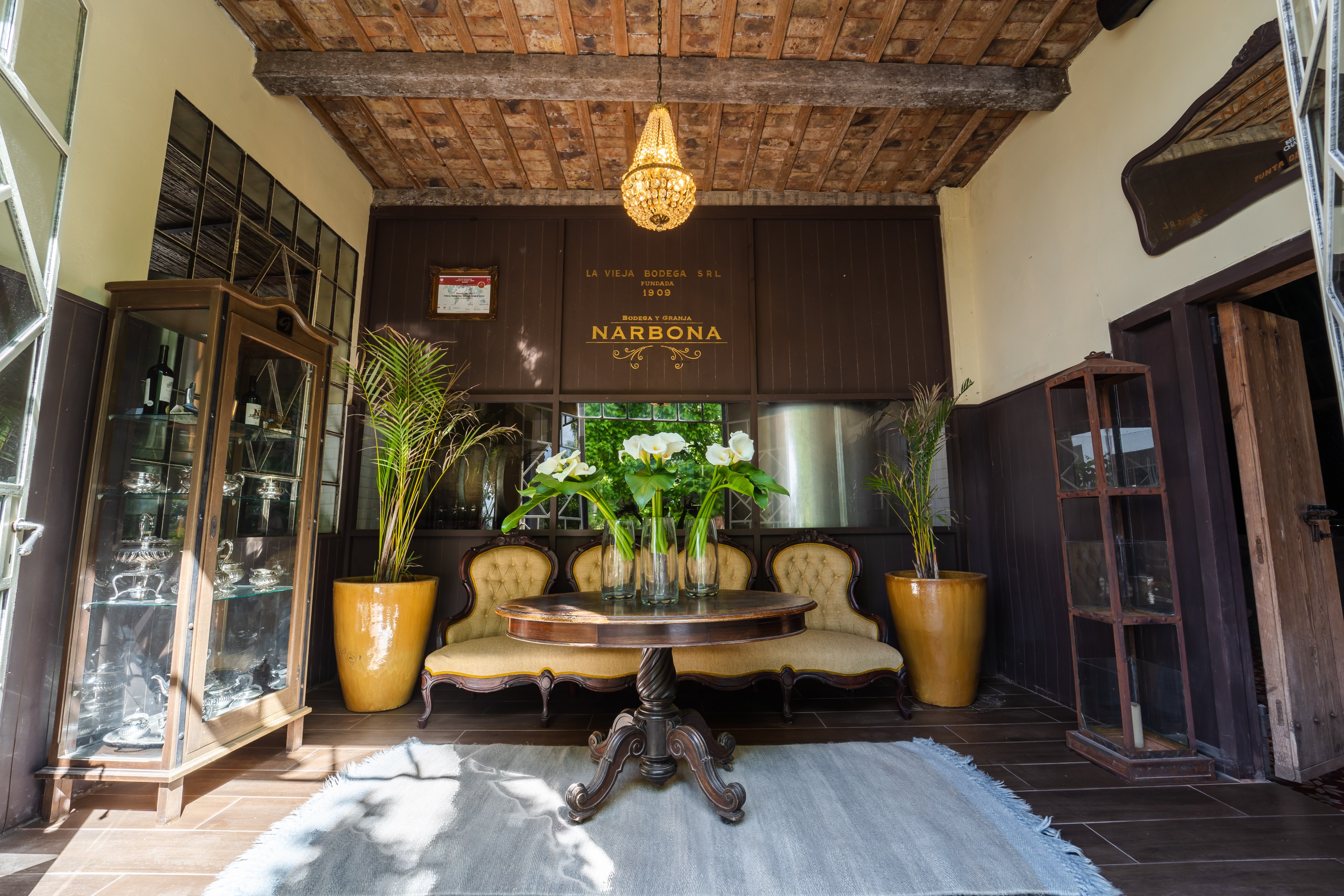 Narbona - wine lodge Entrada Bodega vieja.jpg