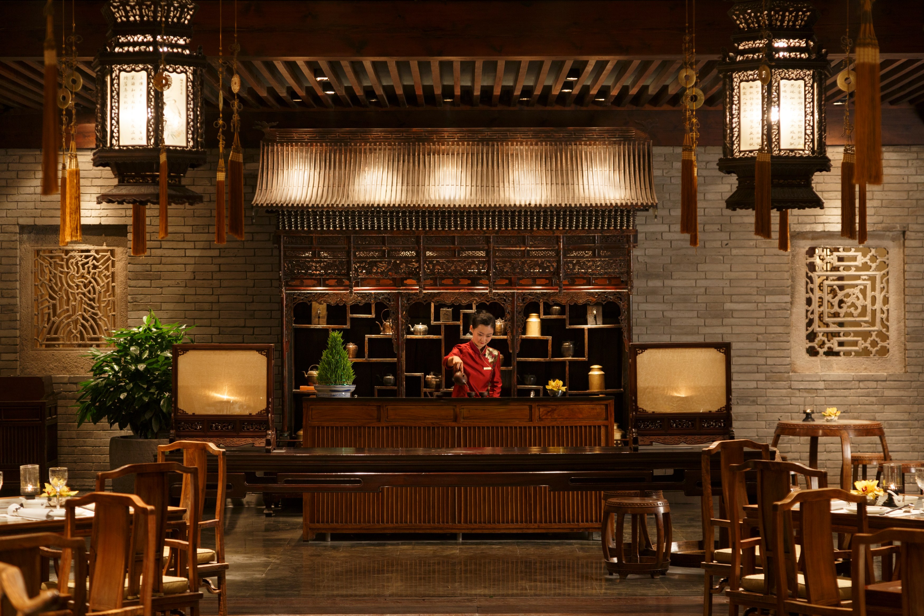 CN - The Peninsula Beijing - Huang Ting - Tea Counter.jpg