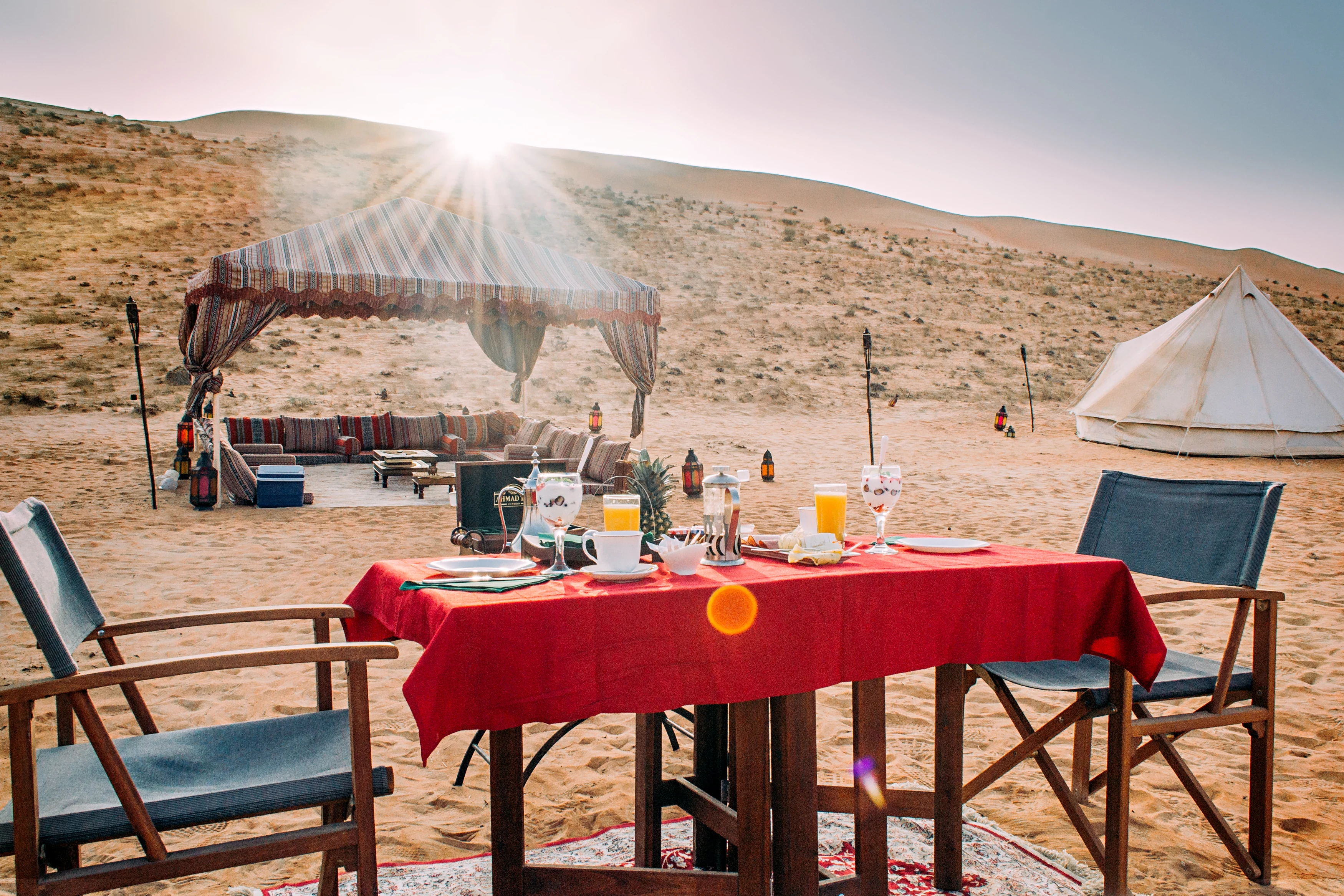 OM - Canvas Camp - Desert breakfast.webp