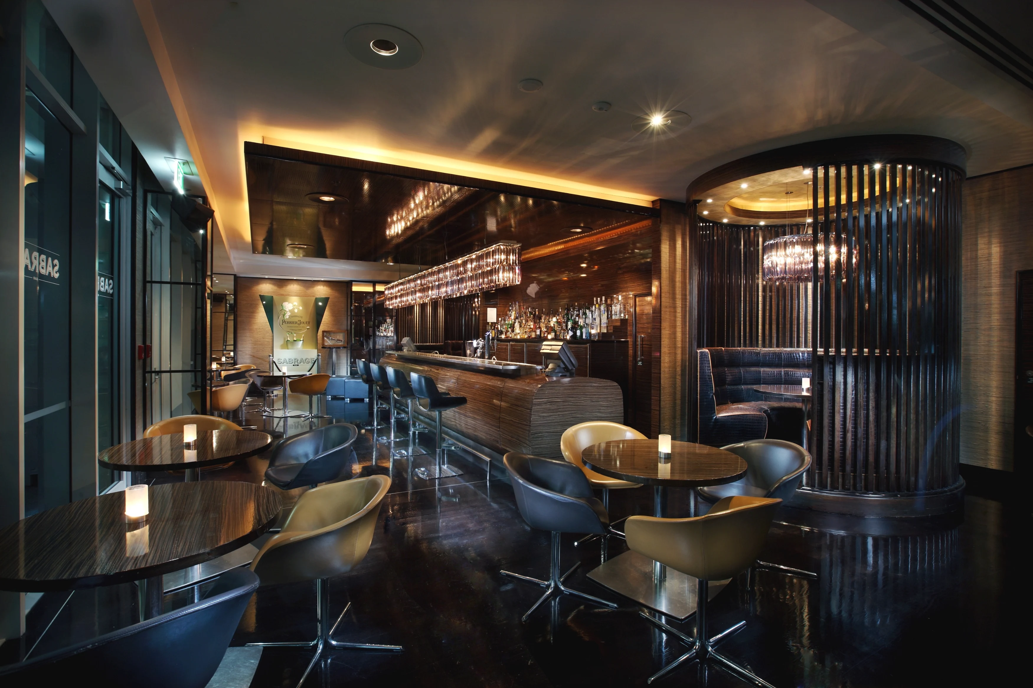 NZ - Sofitel Viaduct Harbour - Sabrage Bar.webp