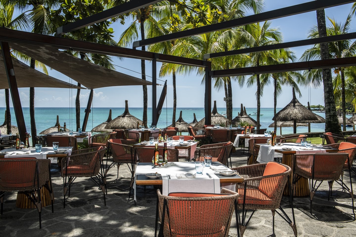 MU-Beachcomber-royal-palm-restaurant-zeezicht.jpg