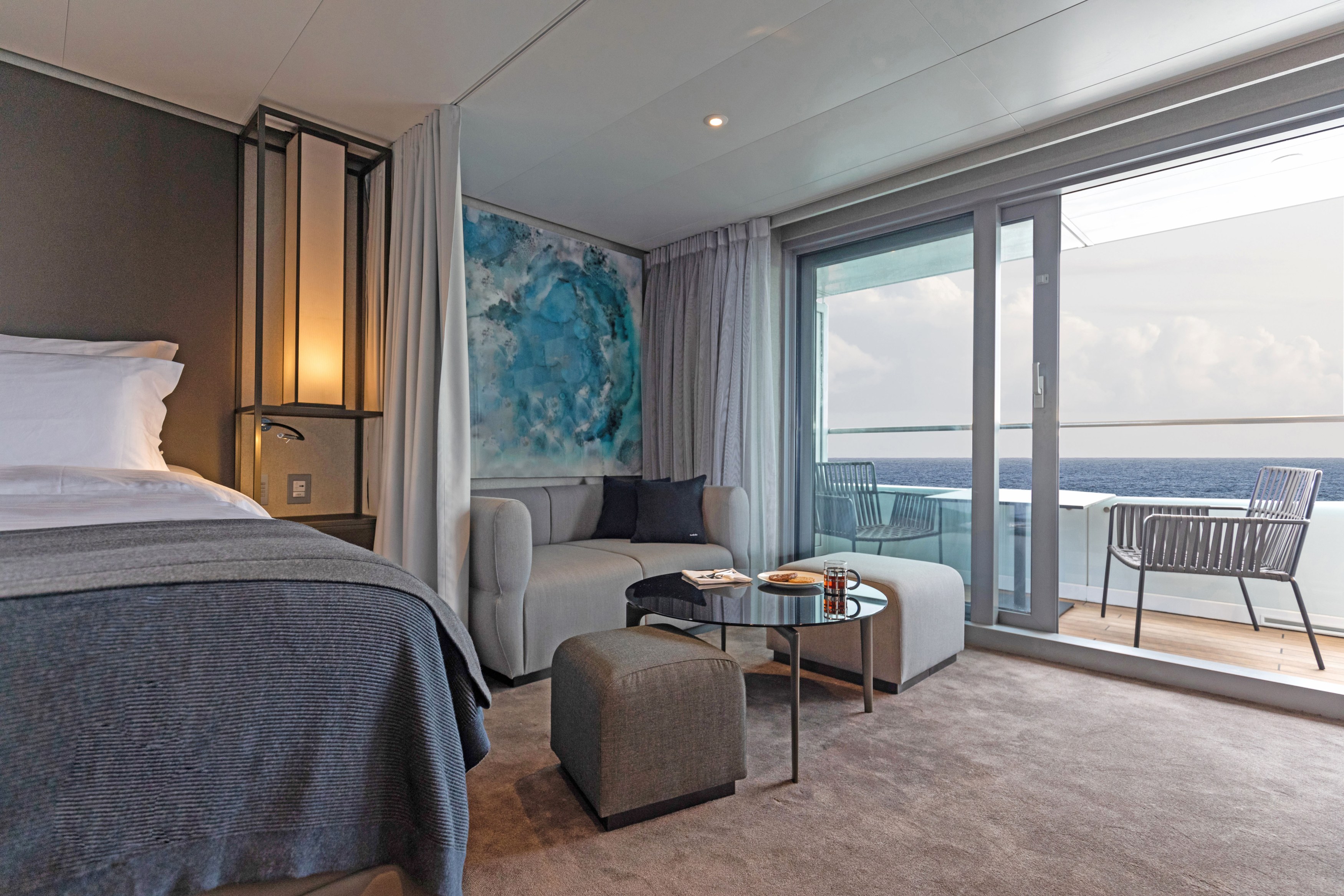 ZP-tour-Scenic-Eclipse-Deluxe-Verandah-Suite.jpg