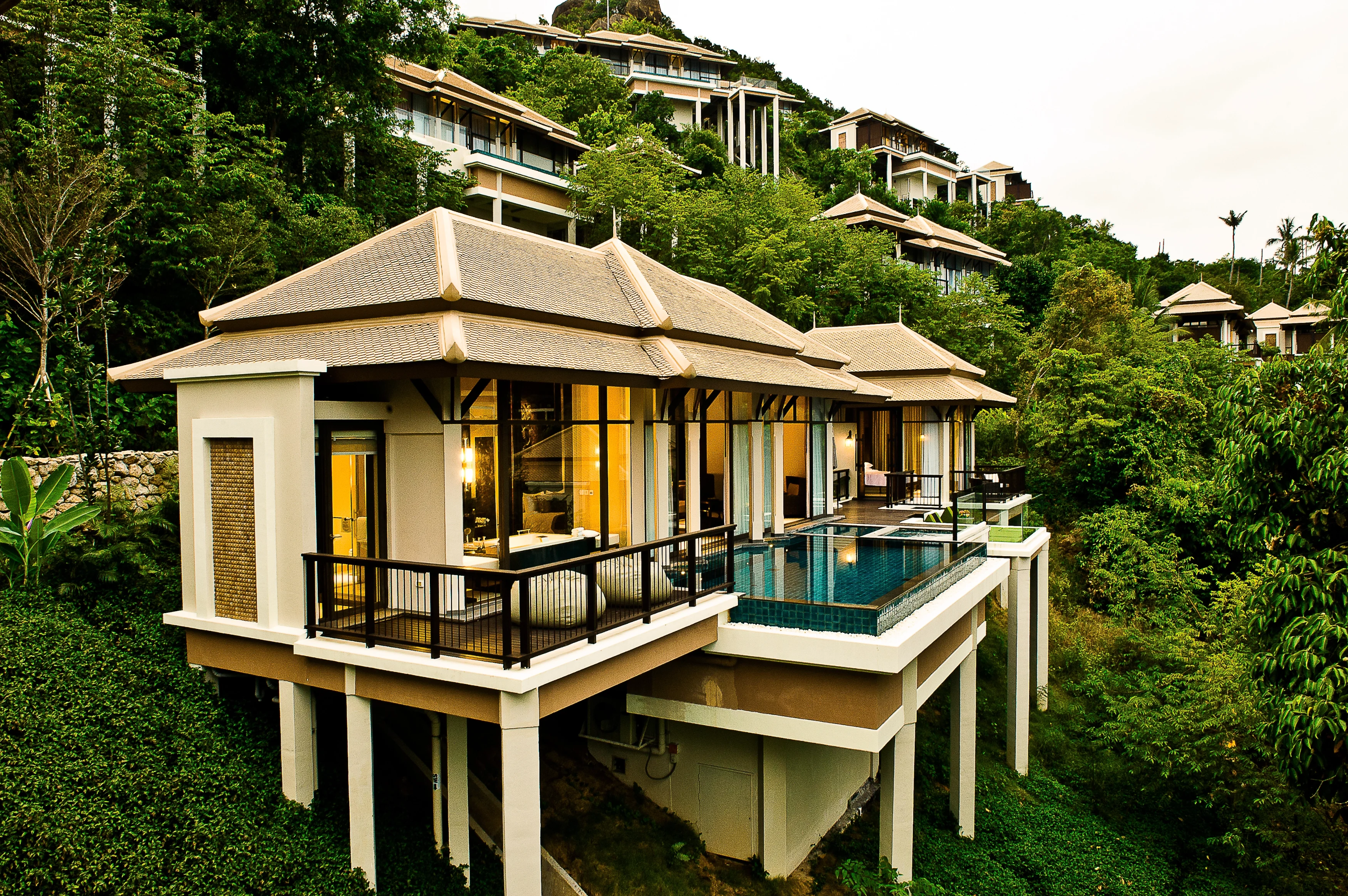 TH -Banyan Tree Samui - family ocean.webp