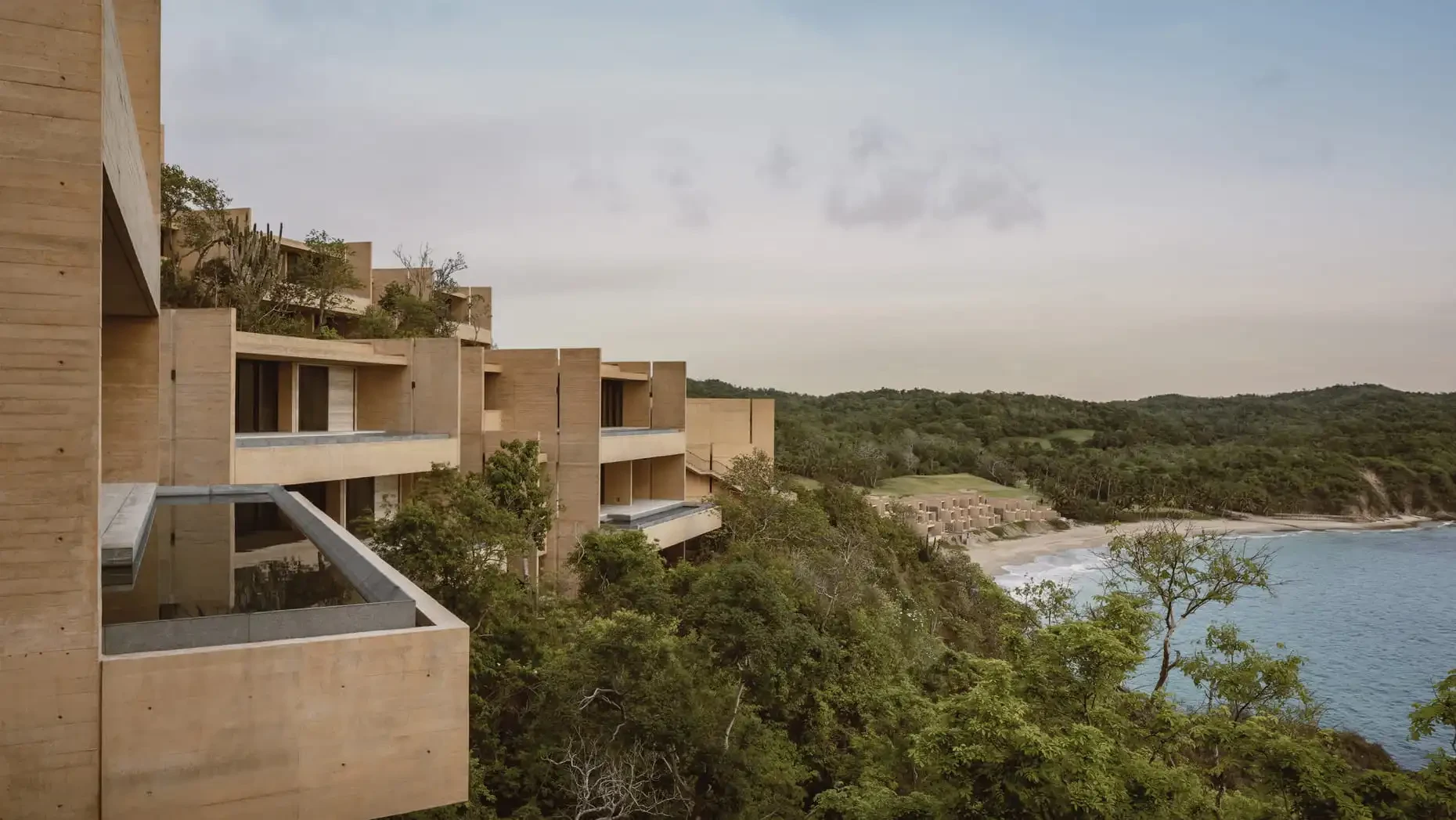 MX-Accommodatie-Four Seasons Tamarindo-balcony view.webp