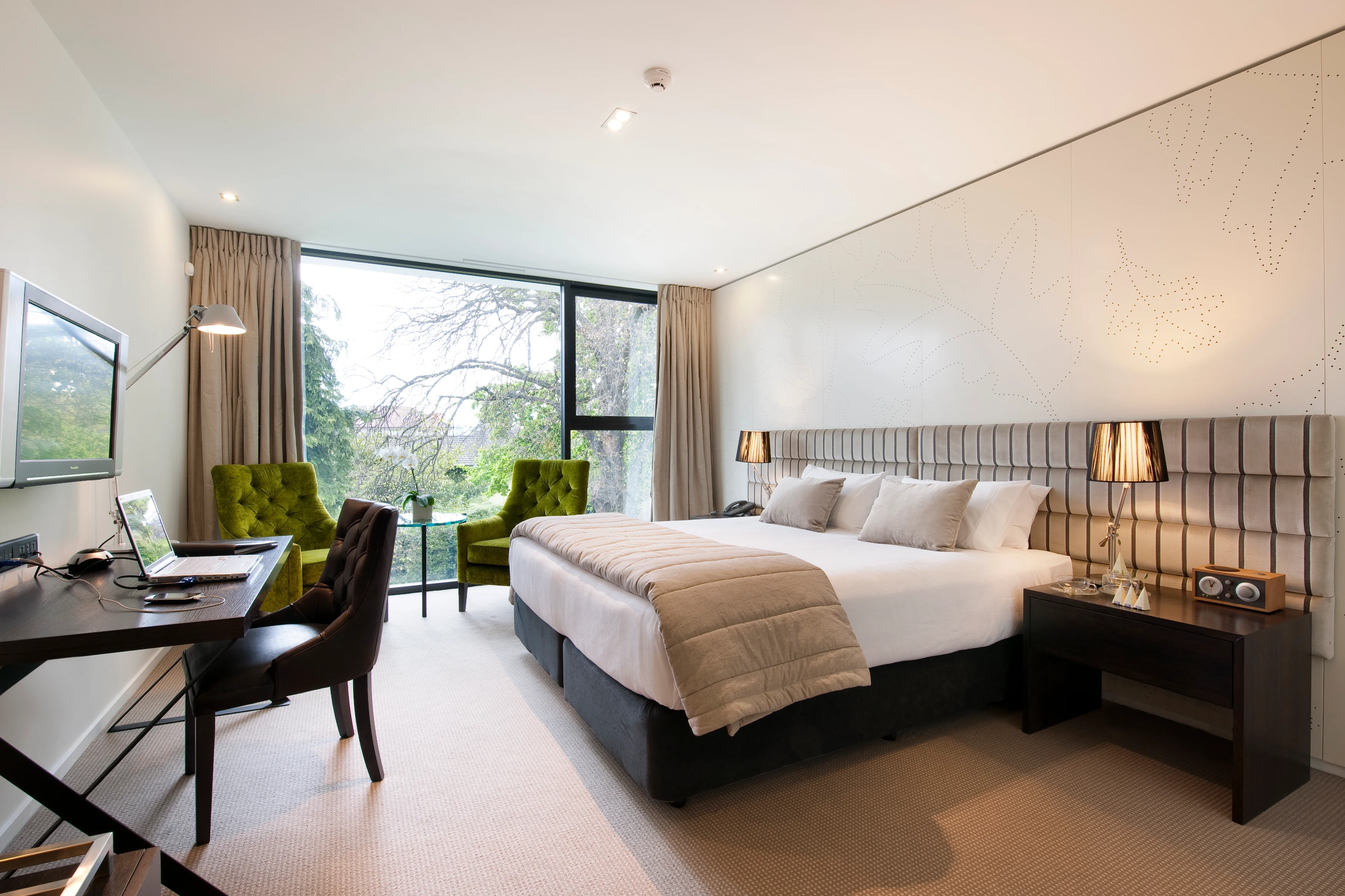 NZ - The George Hotel - Premium Executive Room.webp