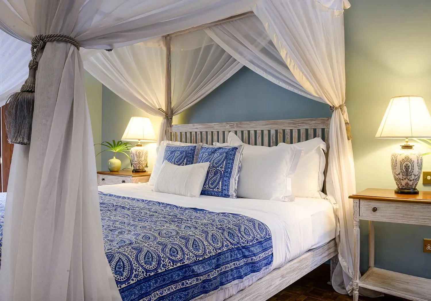 LK-Maniumpathy-room.webp