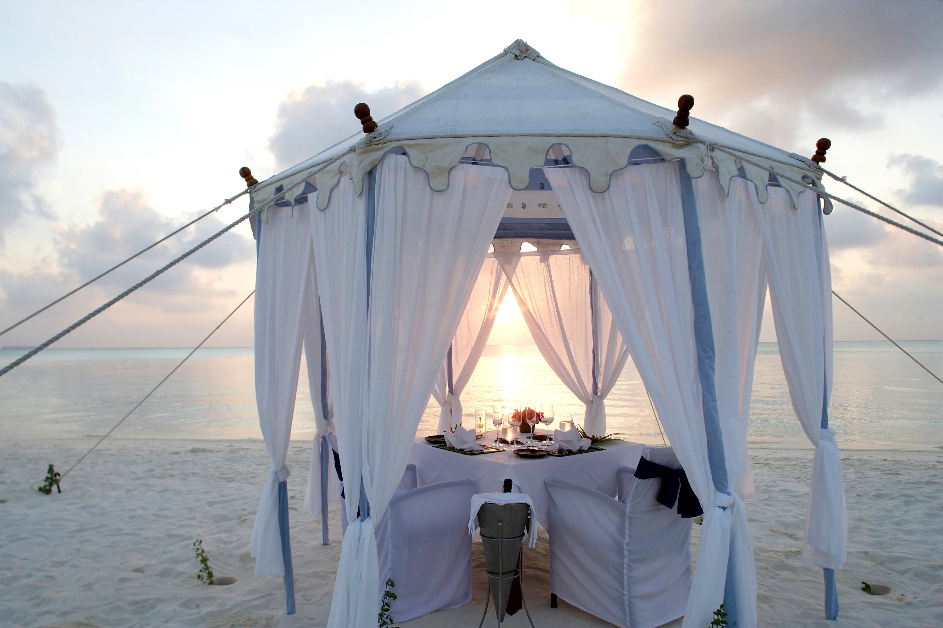 MV - Anantara Veli - Dining by Design.webp