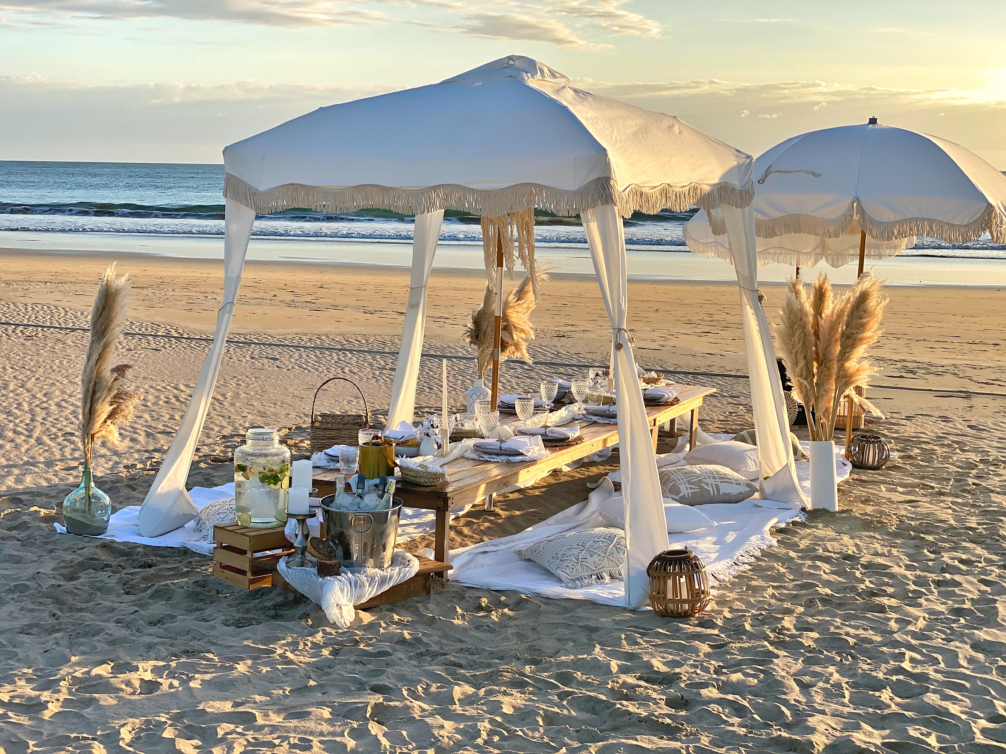 CR-Remote Beach Picknick.jpg