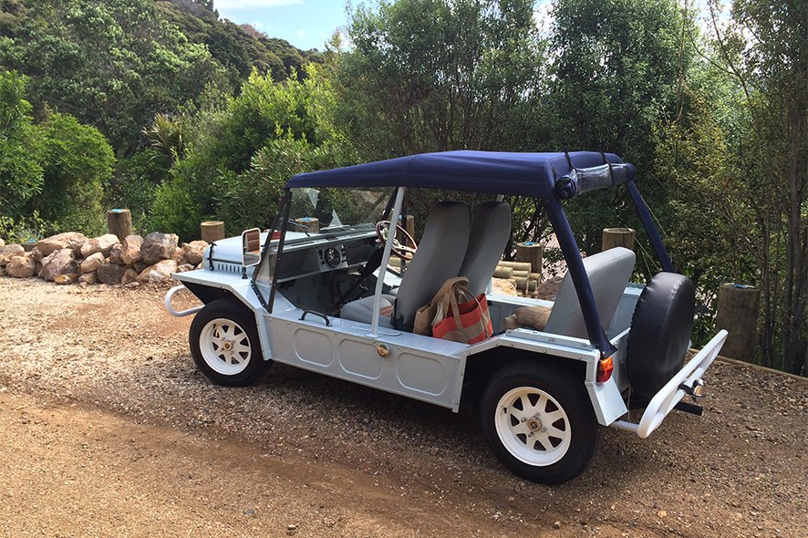 NZ - The Boatshed - Car rental.jpg