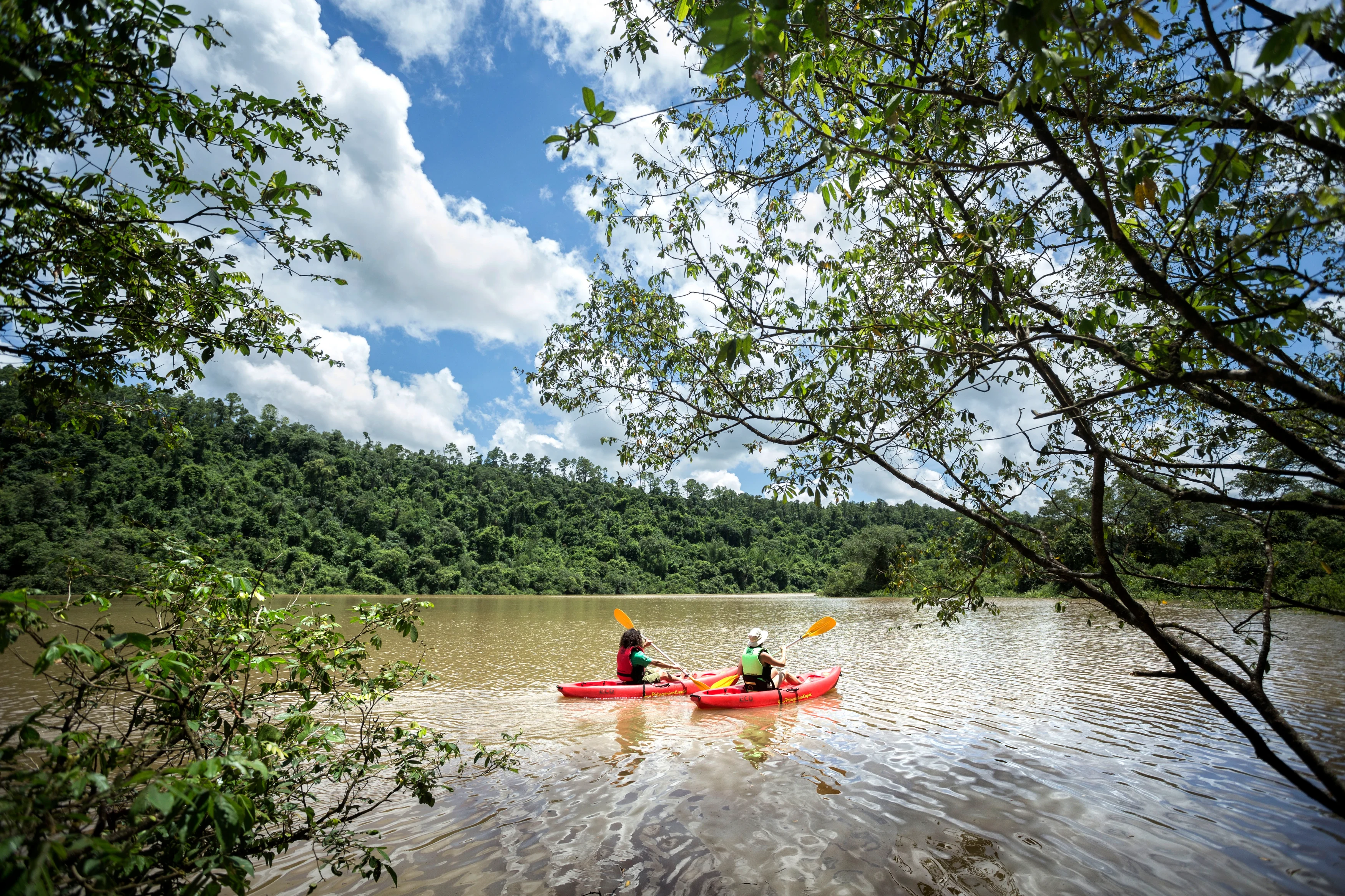 AR - Awasi Iguazu - Kayaking.webp