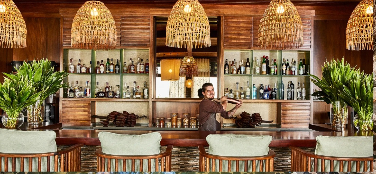 CR-Hacienda Alta Gracia-gin & tonic.jpg