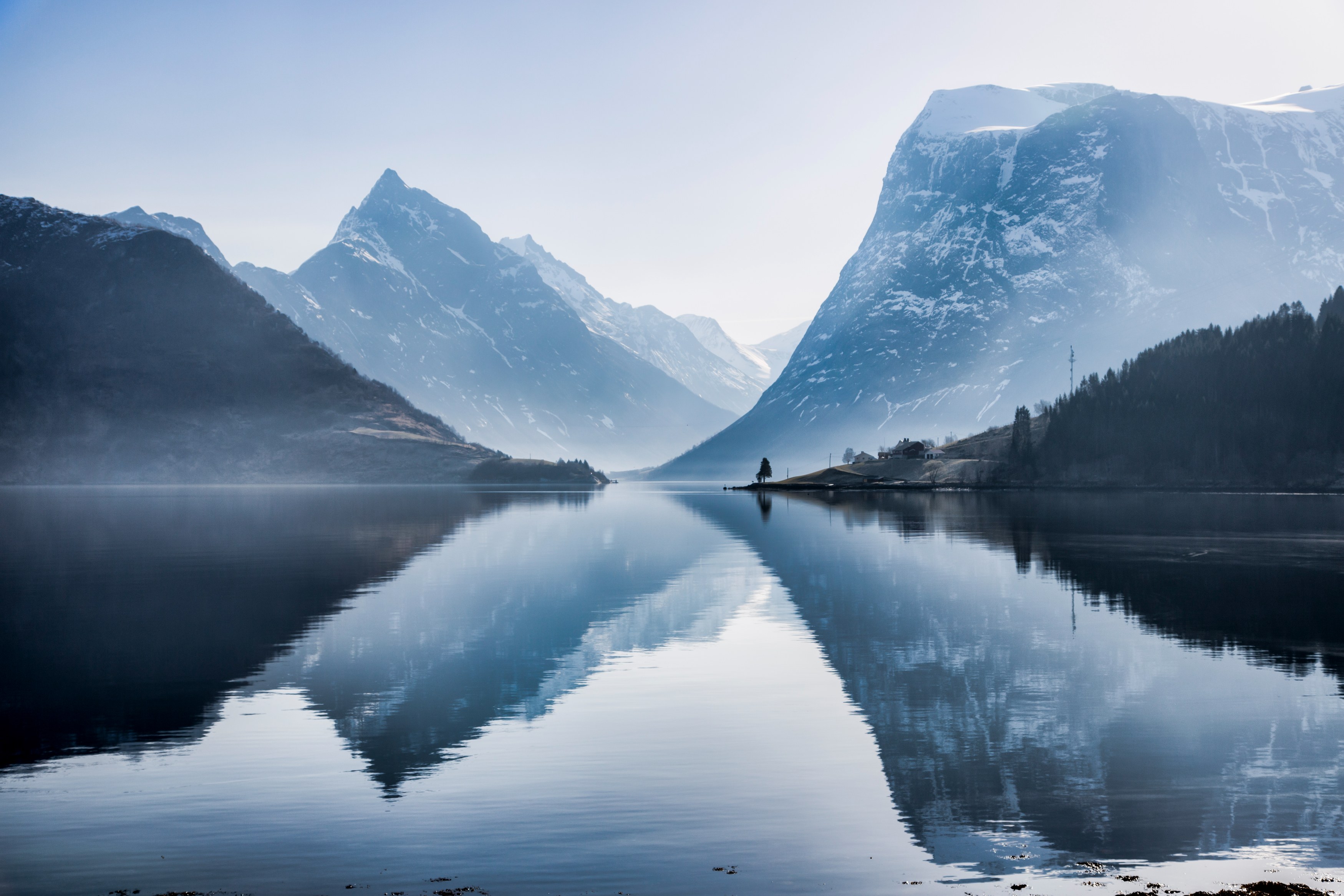 NO - Hjørundfjord (2).jpg