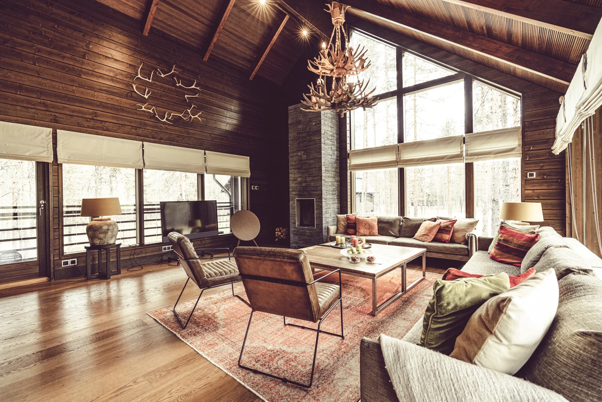 FI-Accommodatie-Levi-Spirit-Upstairs-Livingroom.webp