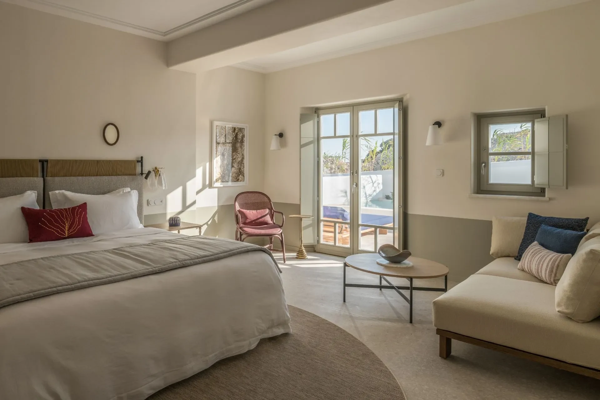 Astro_suite_interior.webp