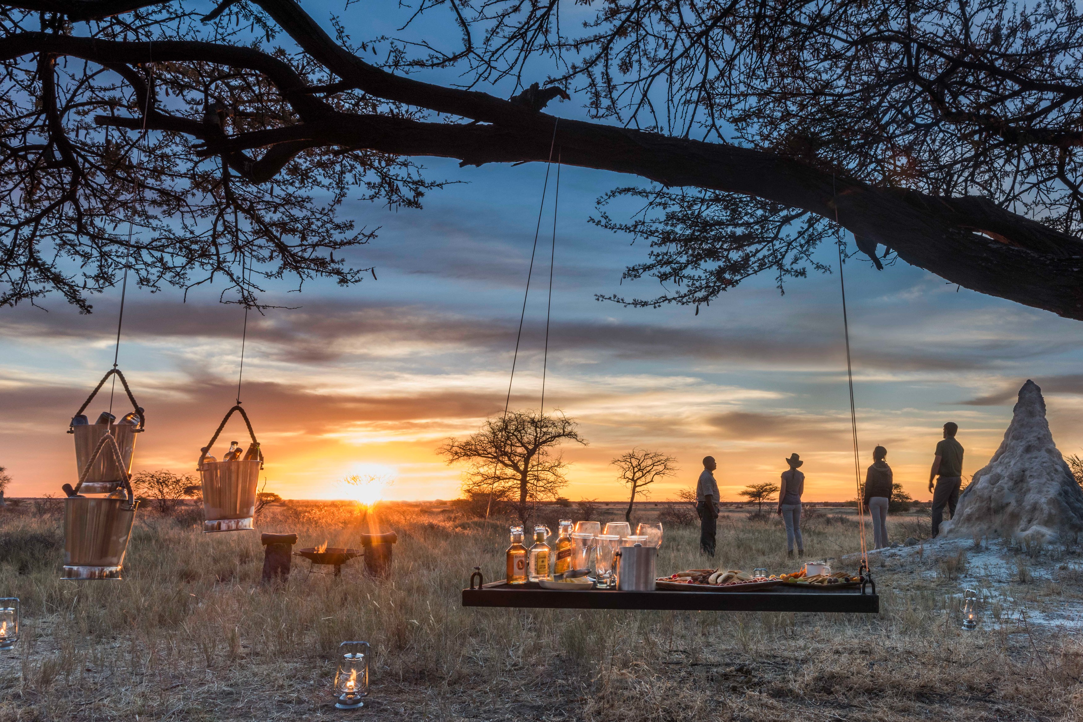 NA - Onguma Tented Camp - sundowner drinks.jpg