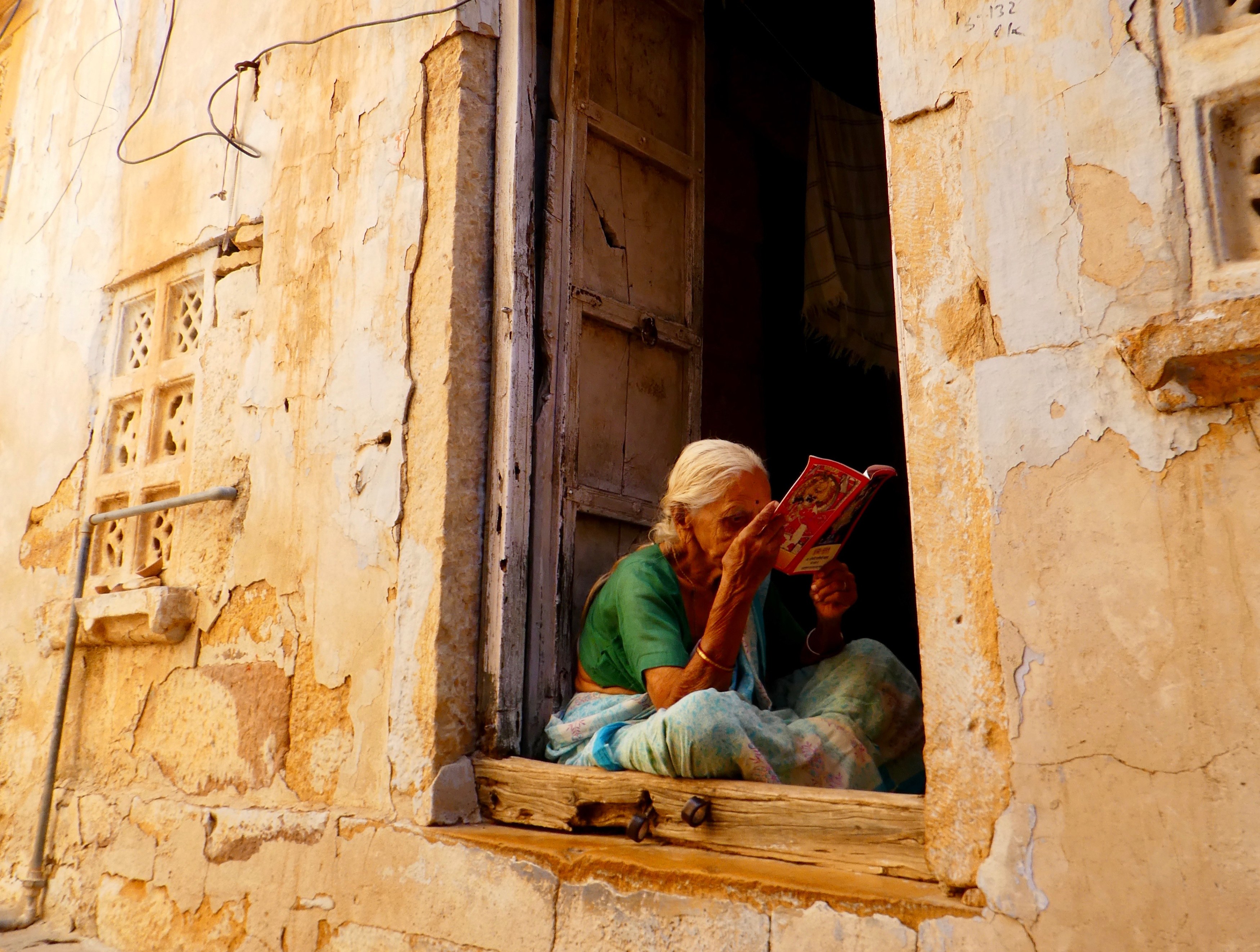 IN - Faces of Jaiselmer.jpg