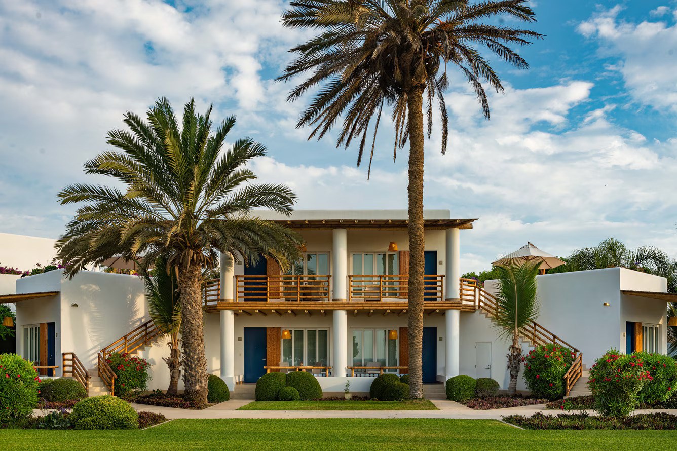 PE -Accommodatie - Luxury Collection - Exterior.jpg